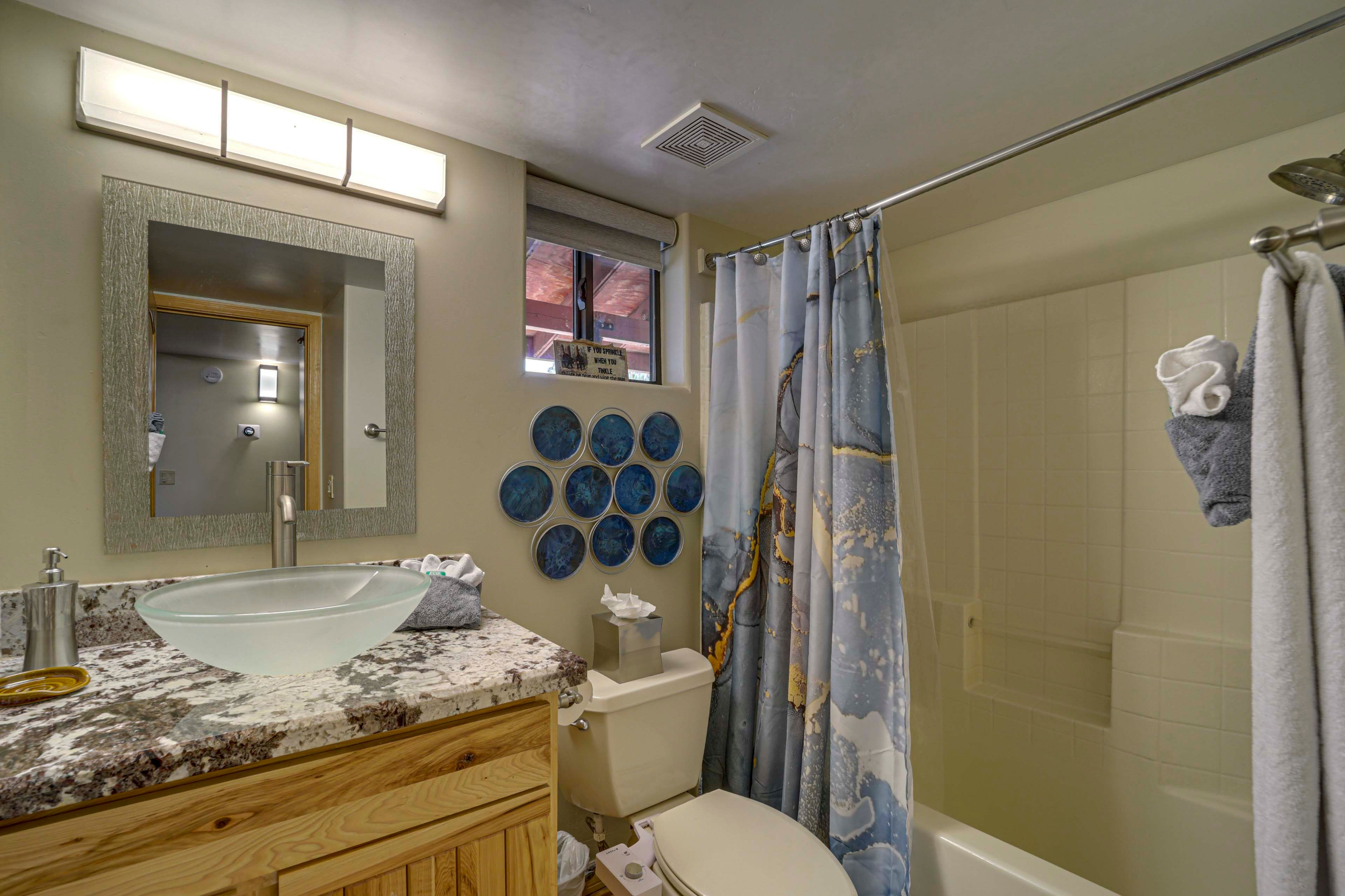 Full Bathroom | Main Level