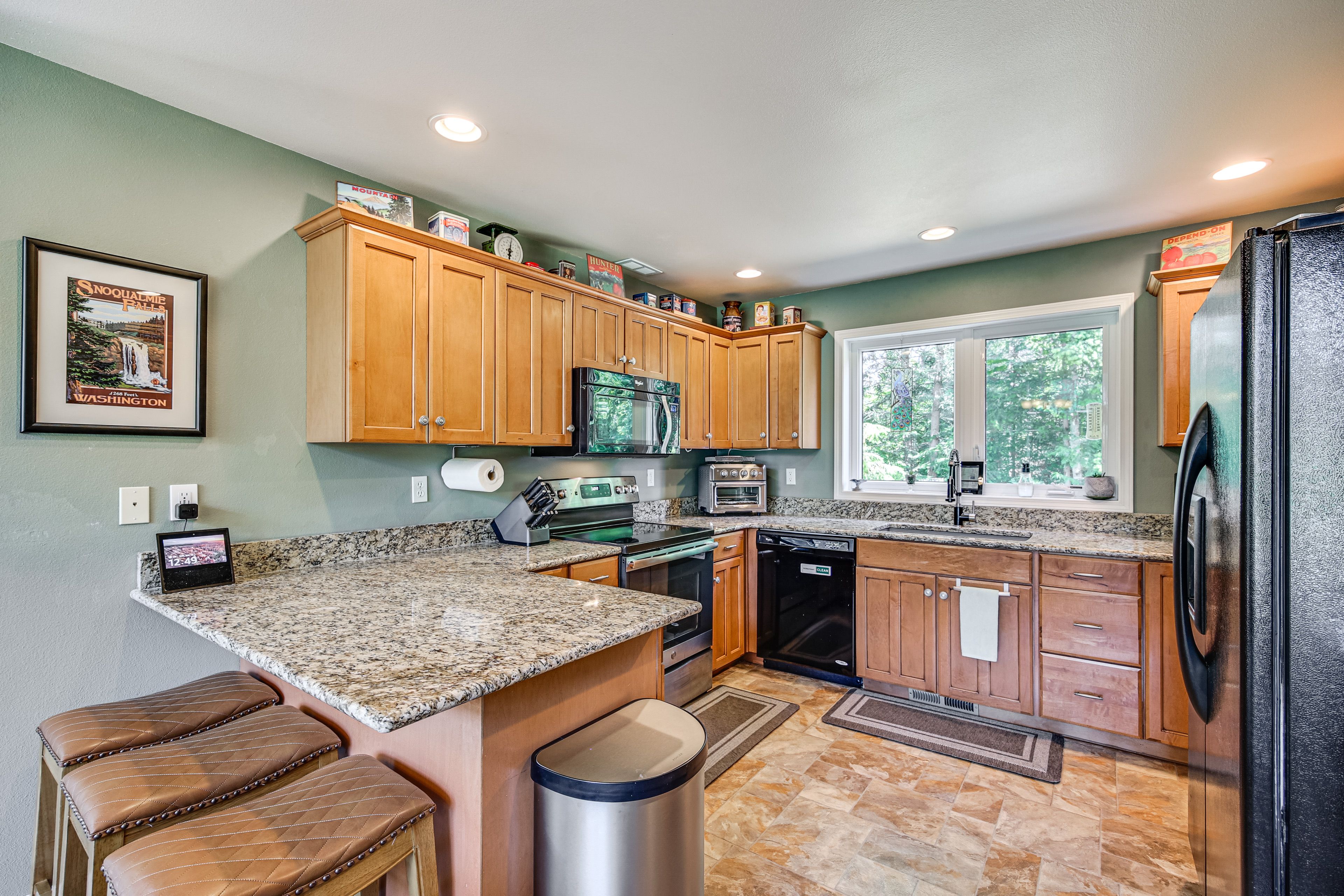 Kitchen | Cooking Basics | Stove/Oven | 1st Floor