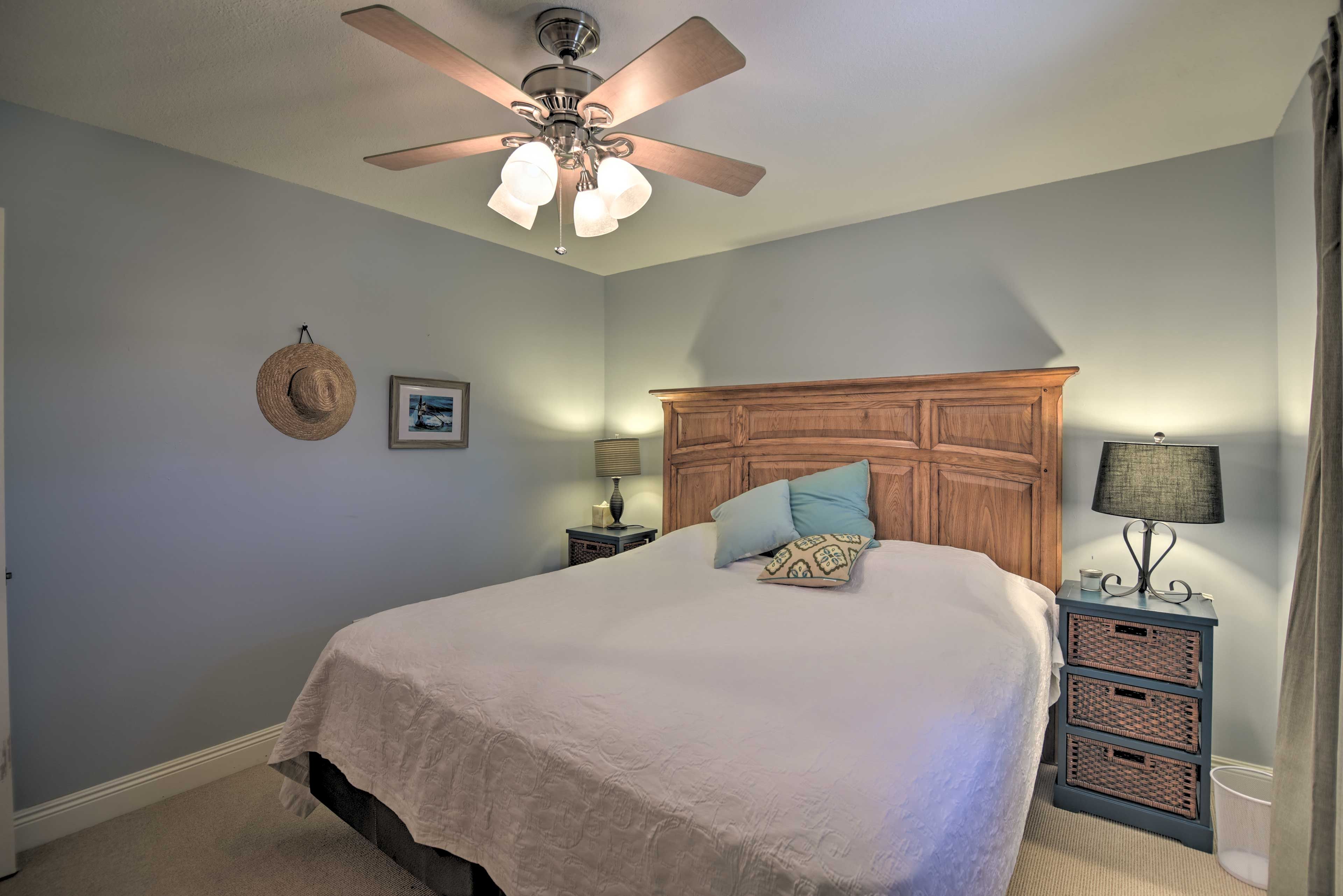 Bedroom 2 | King Bed