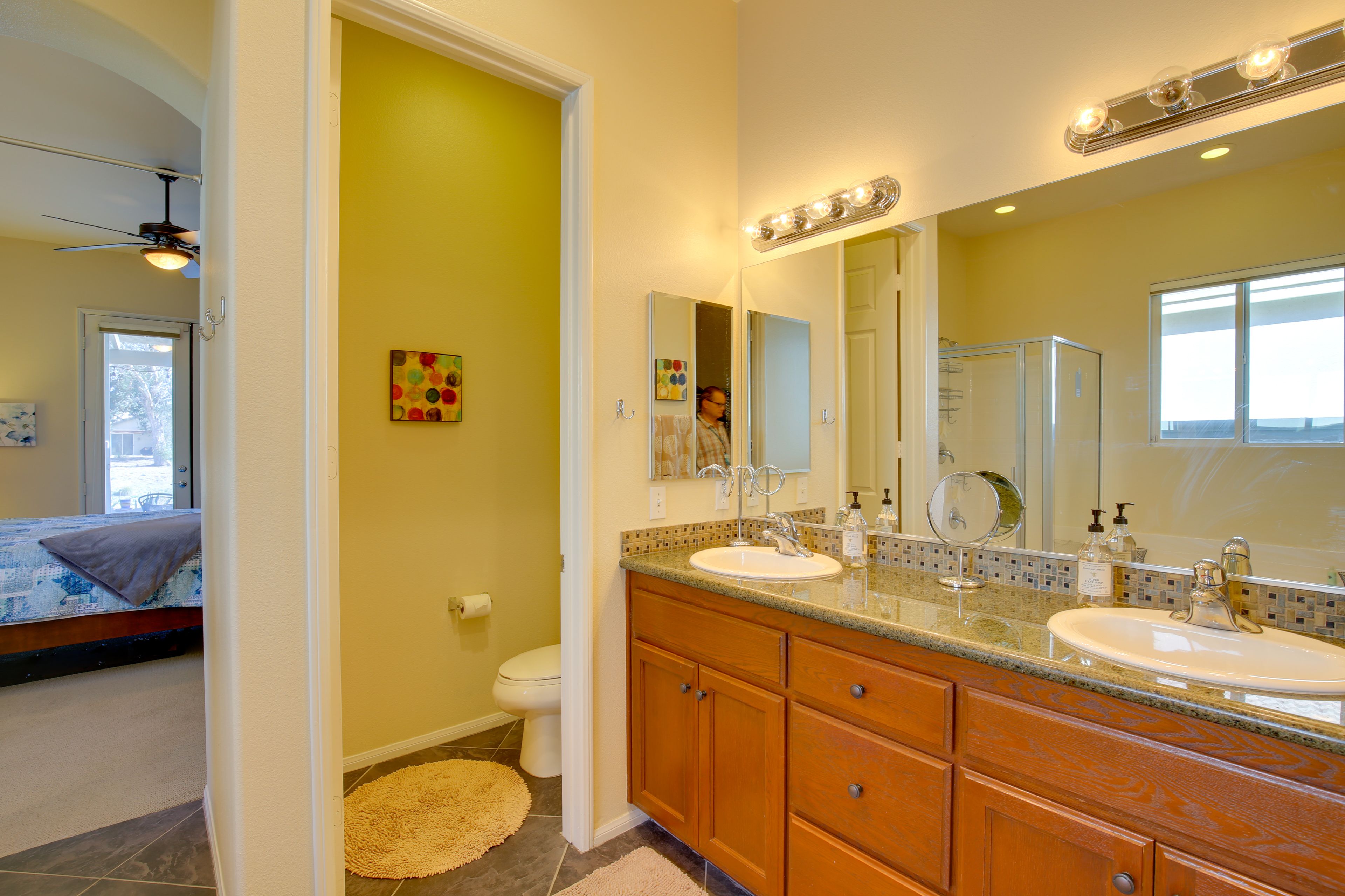 En-Suite Bathroom | Towels Provided