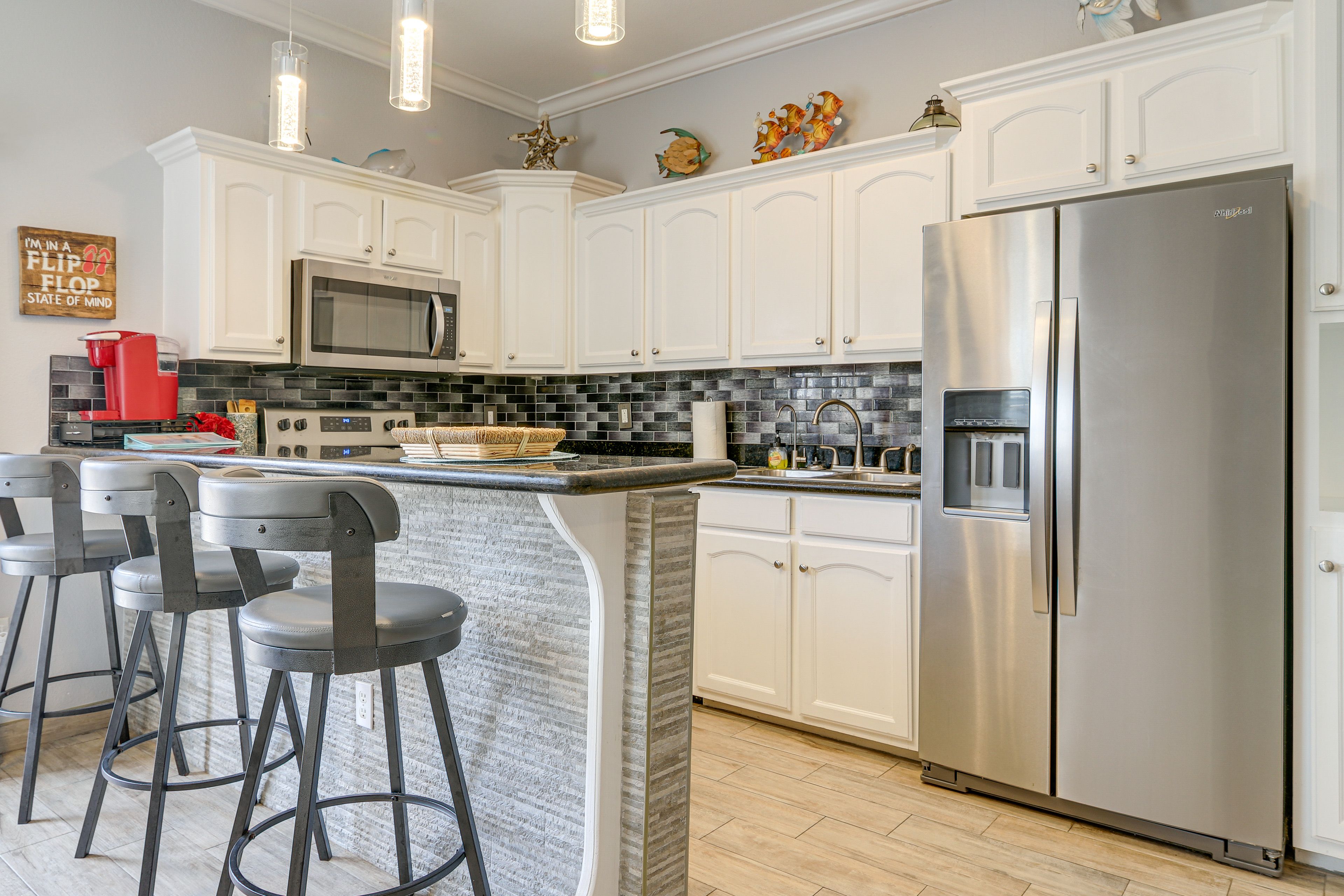 Kitchen | Cooking Basics | Single-Story Condo