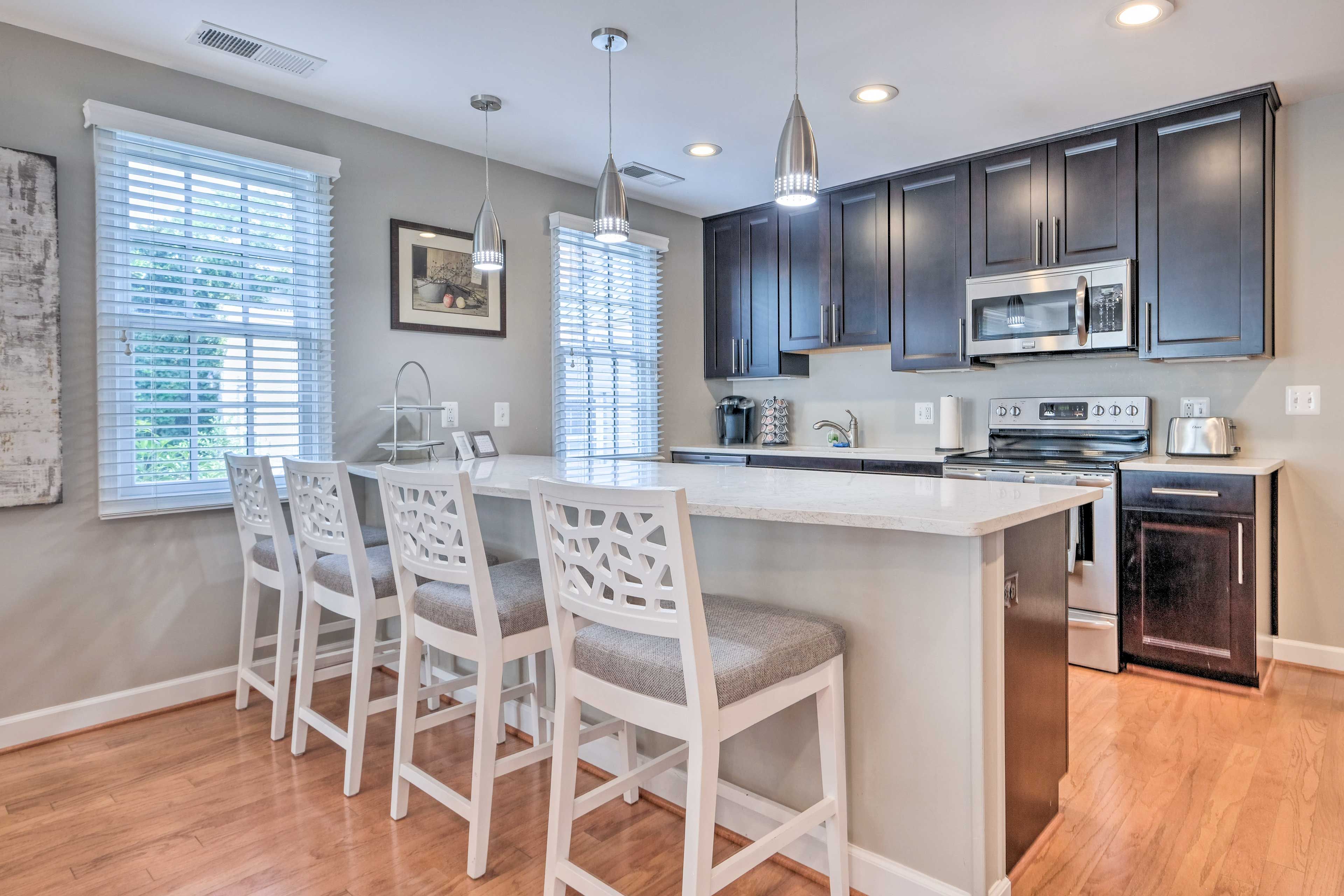 Kitchen | Cooking Basics | Dishware & Flatware