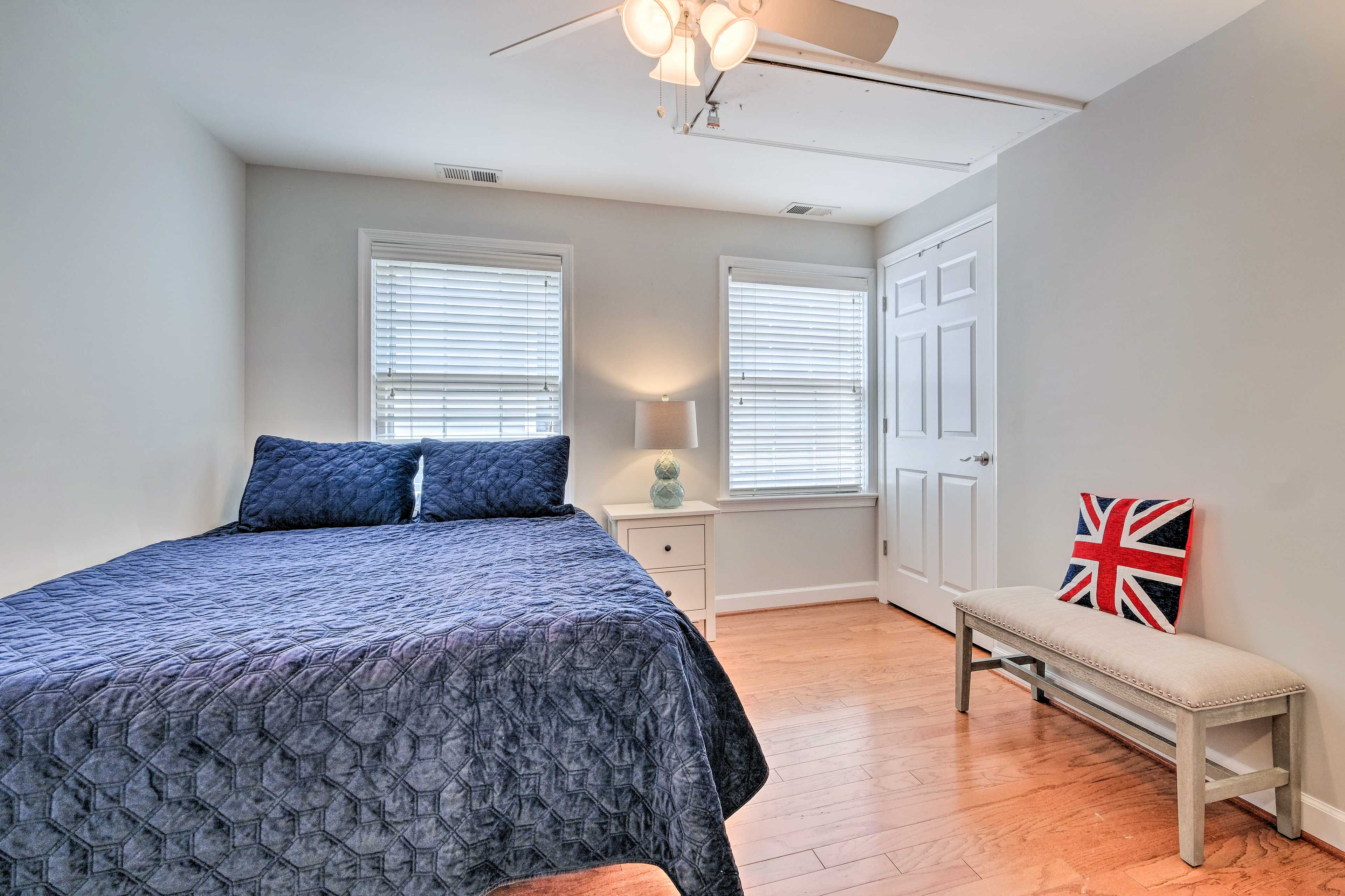 Bedroom 2 | Queen Bed | Additional Sleeping | Queen Air Mattress