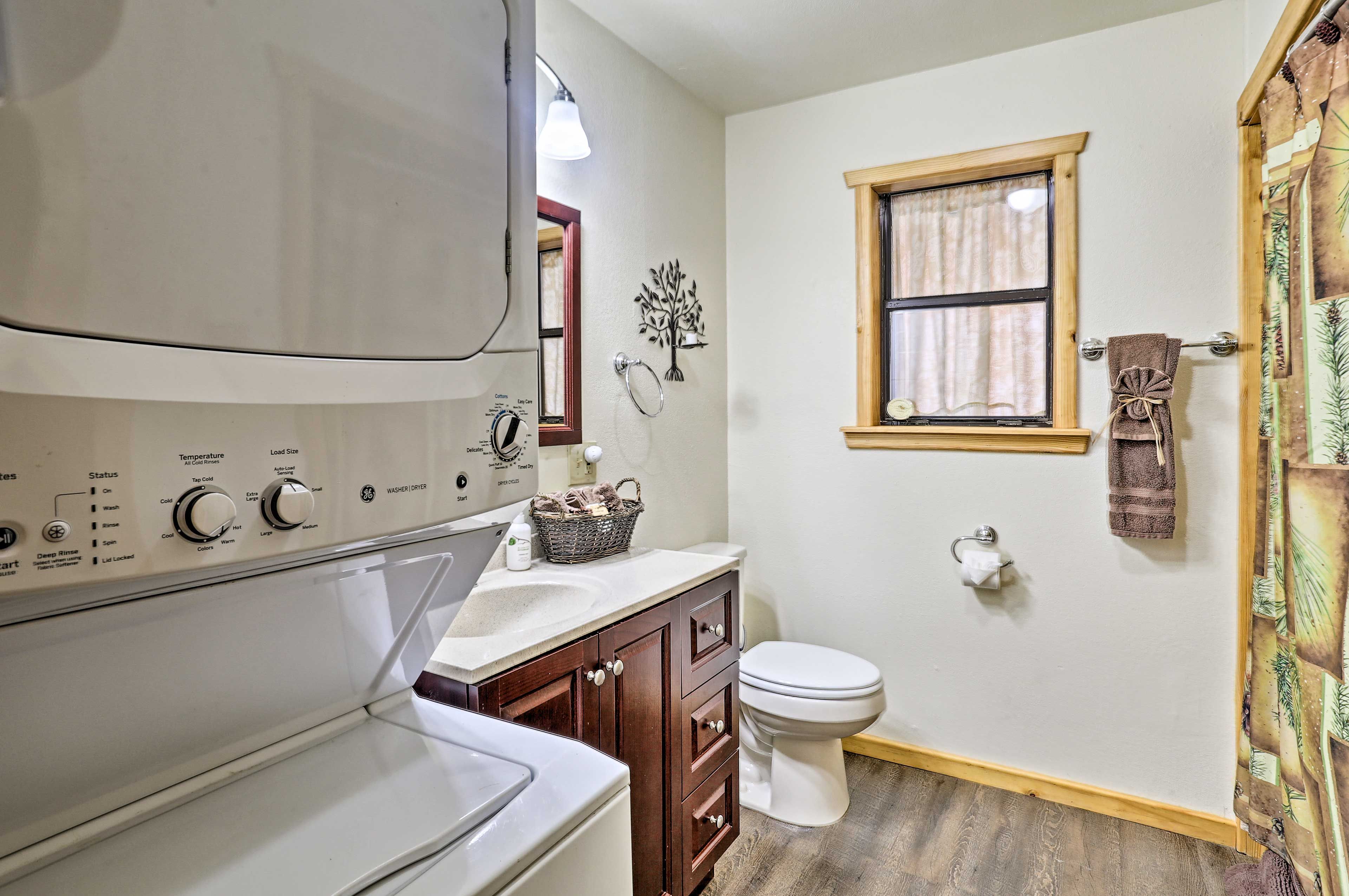 Bathroom | Washer/Dryer