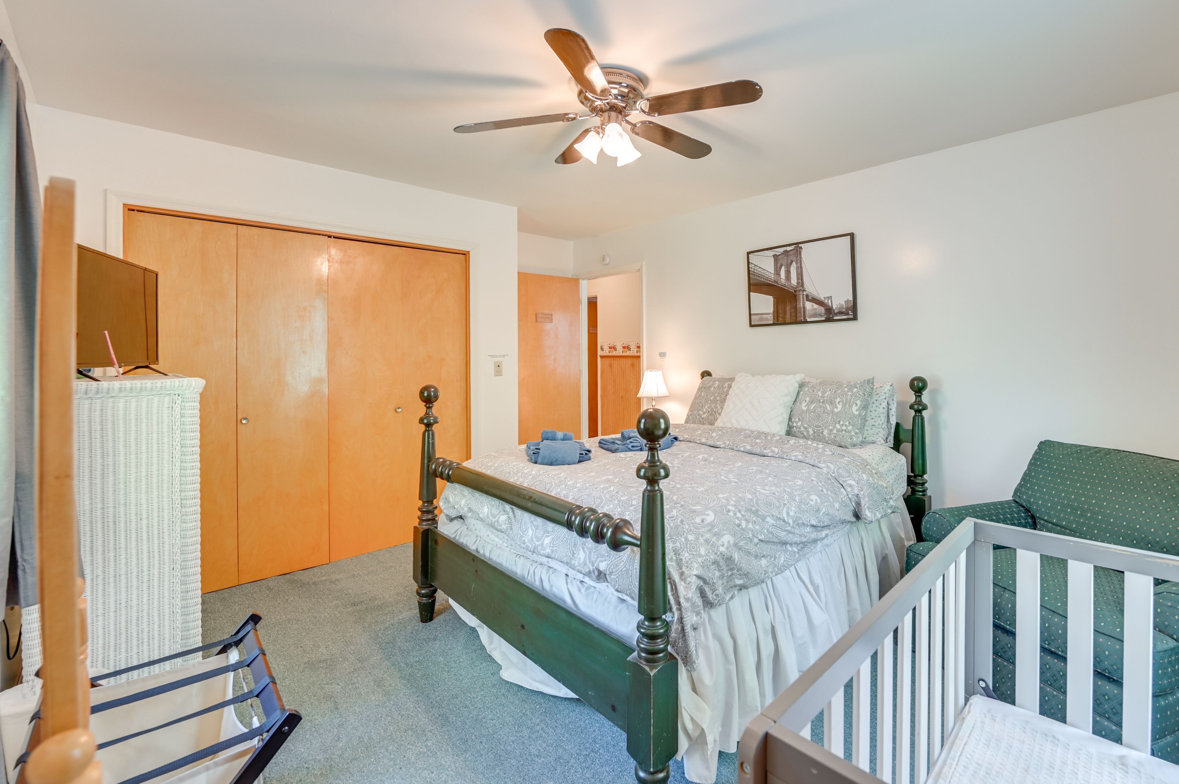 Bedroom 1 | Queen Bed | Linens Provided | Smart TV | Crib