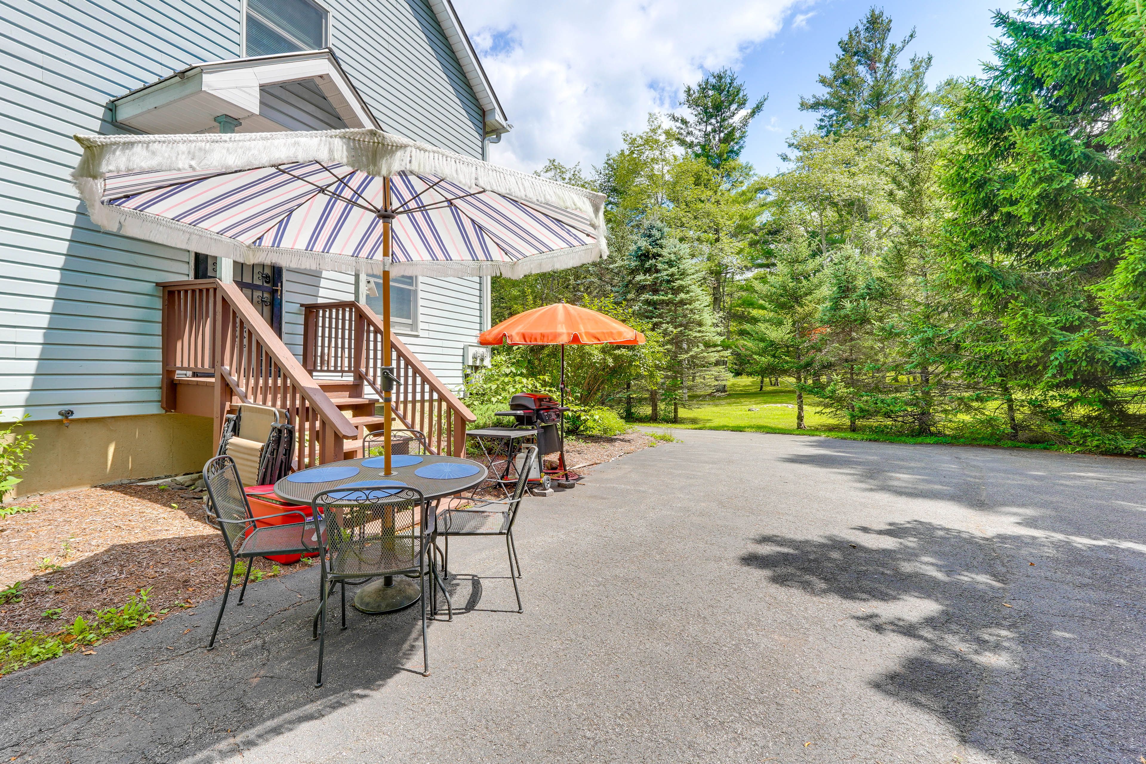 Unit Exterior | Private Outdoor Area | Gas Grill
