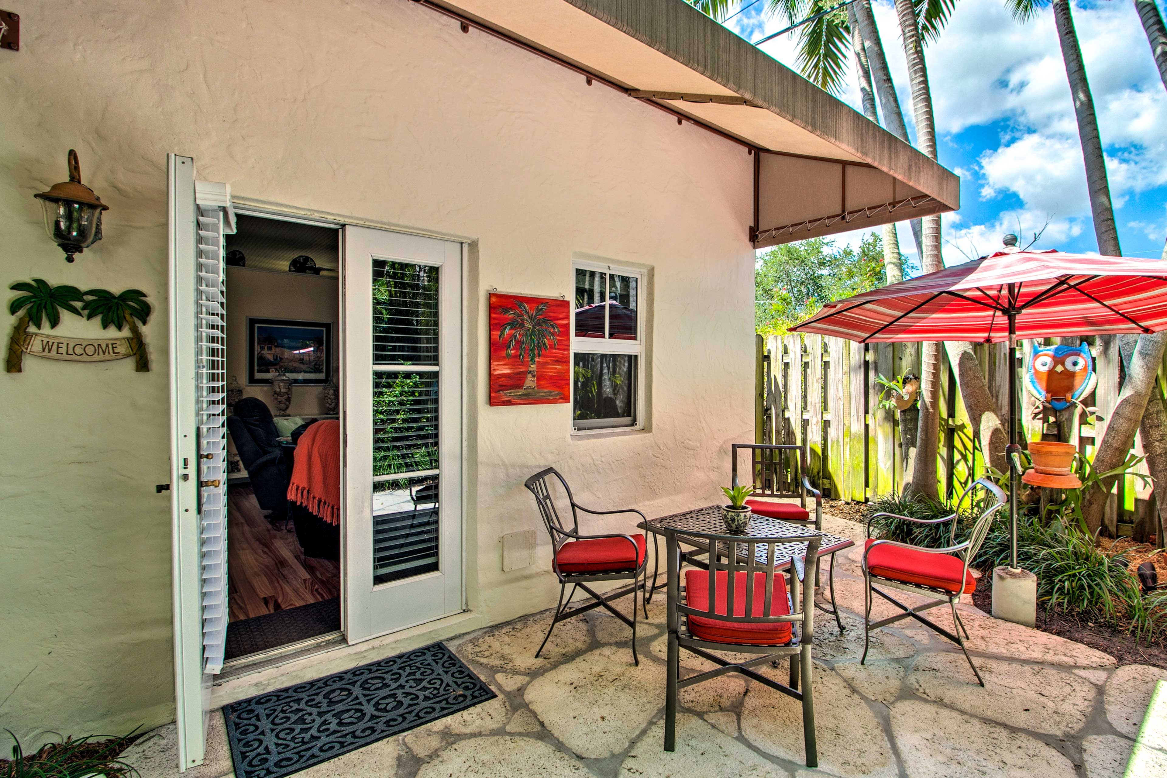 Dine outside on a beautiful Florida night.