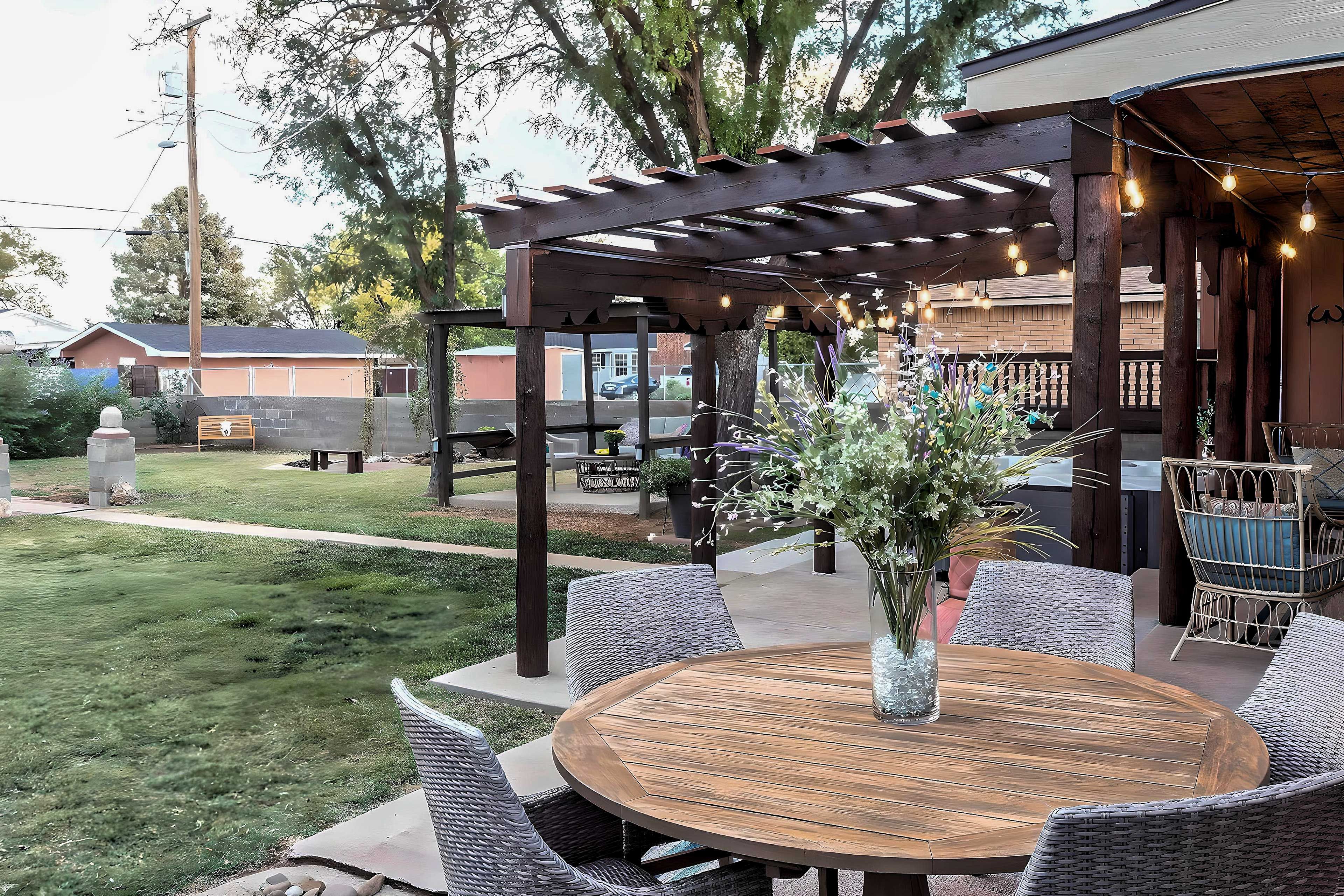 Furnished Patio