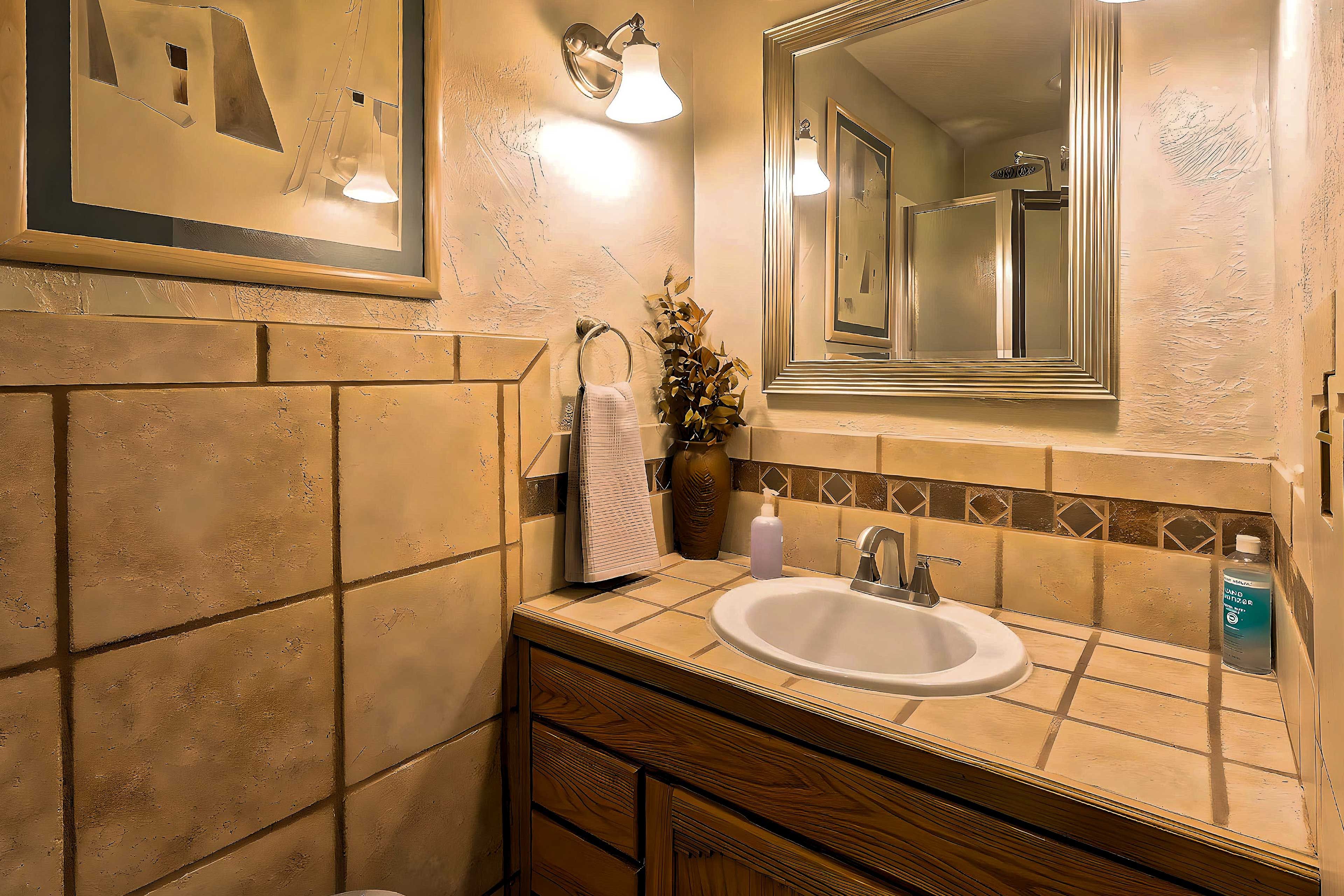 Full Bathroom | Complimentary Toiletries | Hair Dryer