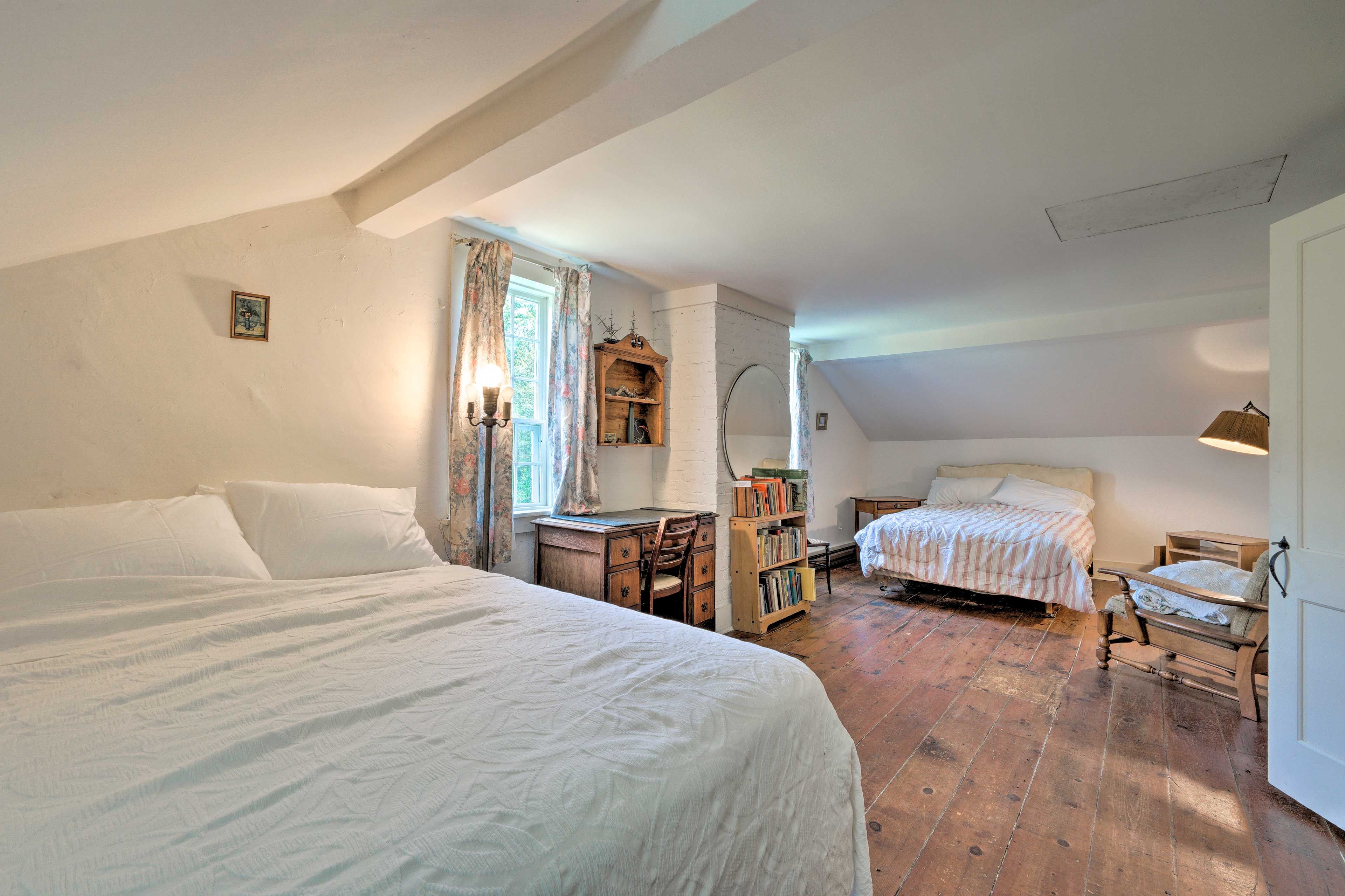 Bedroom 2 | Queen Bed | Full Bed | Window A/C