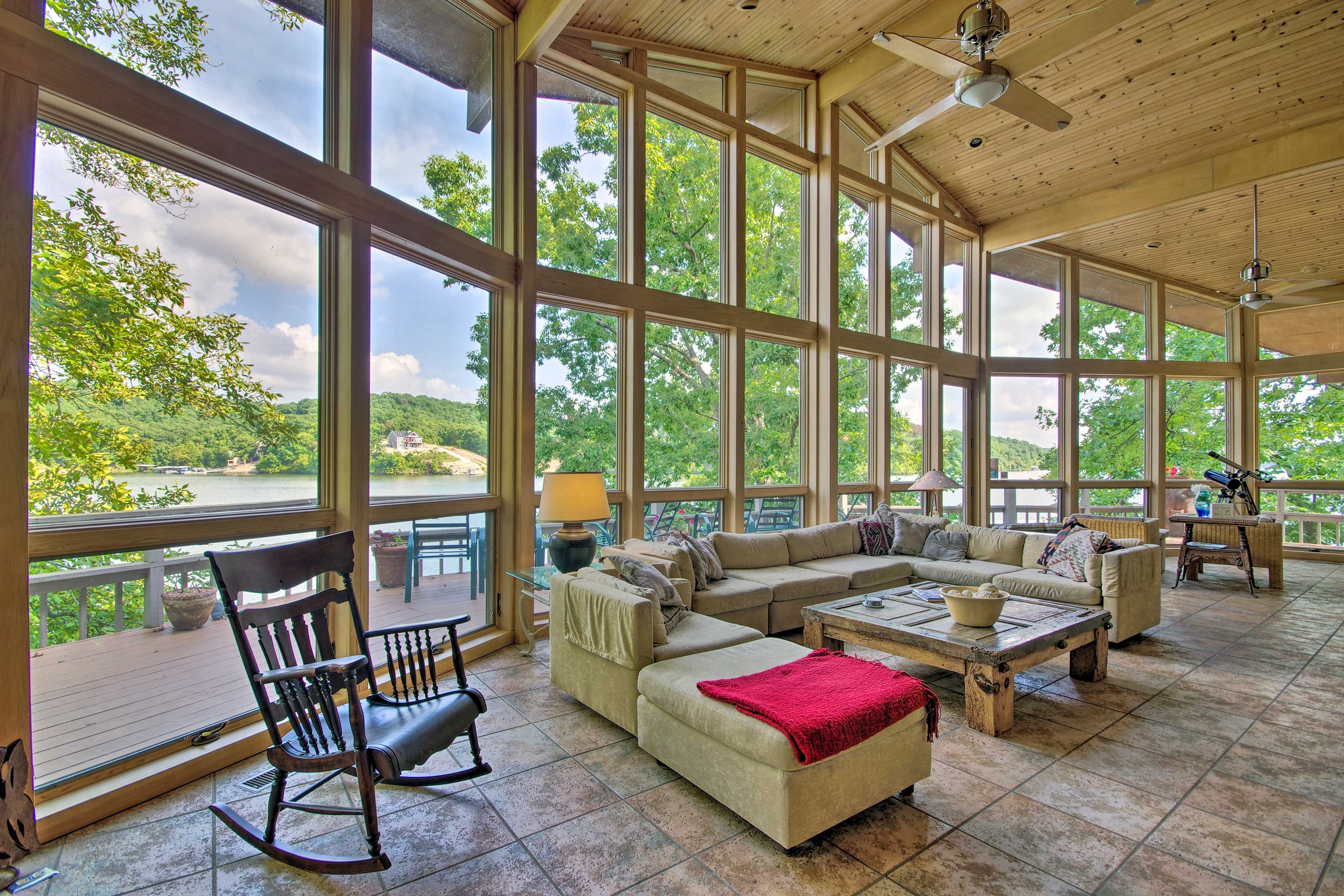 Living Room | Free WiFi | Central A/C & Heating | Gas Fireplace