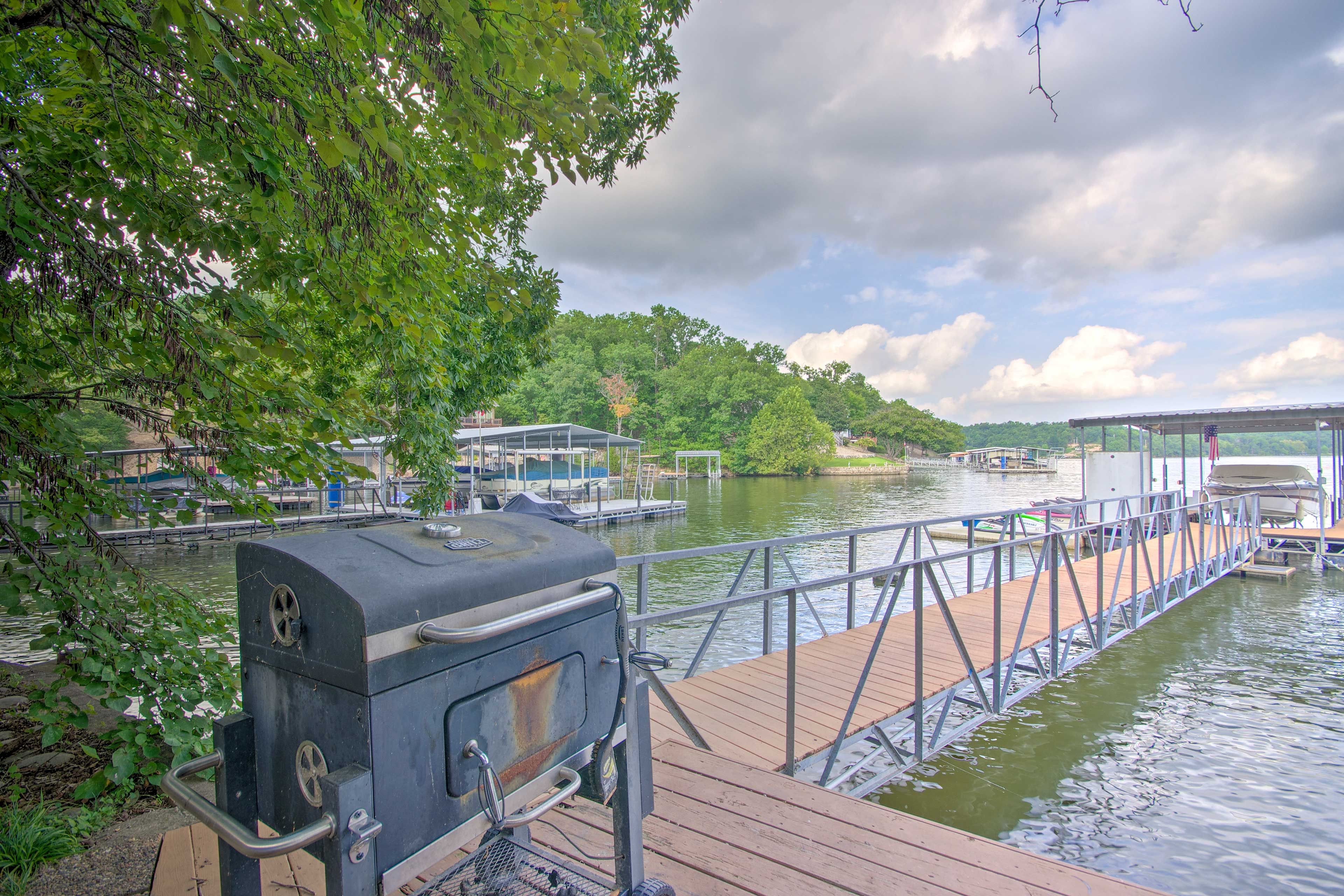 Private Dock | Gas Grill