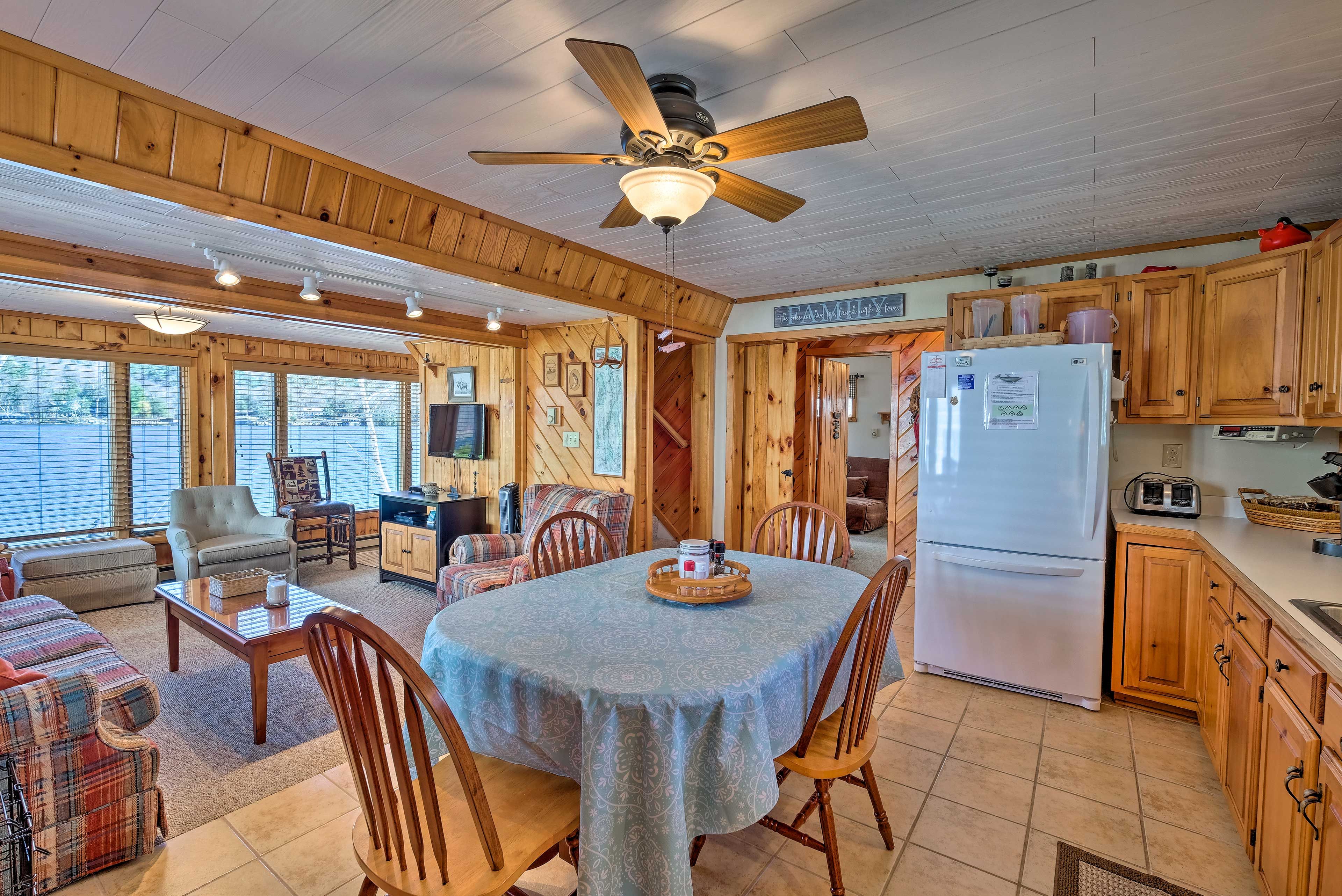 Dining Area | Dishware & Flatware