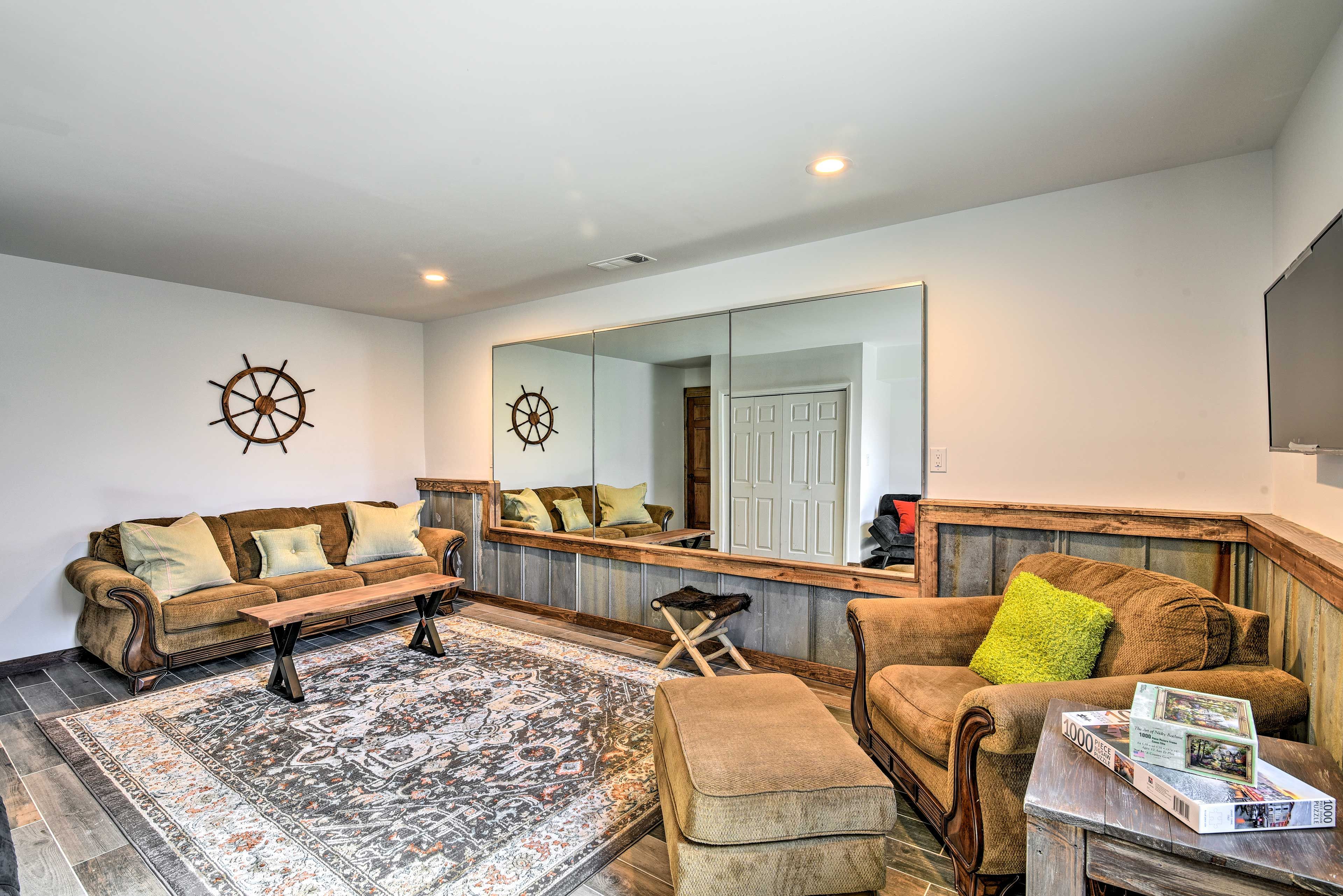 Living Room | Sleeper Sofa