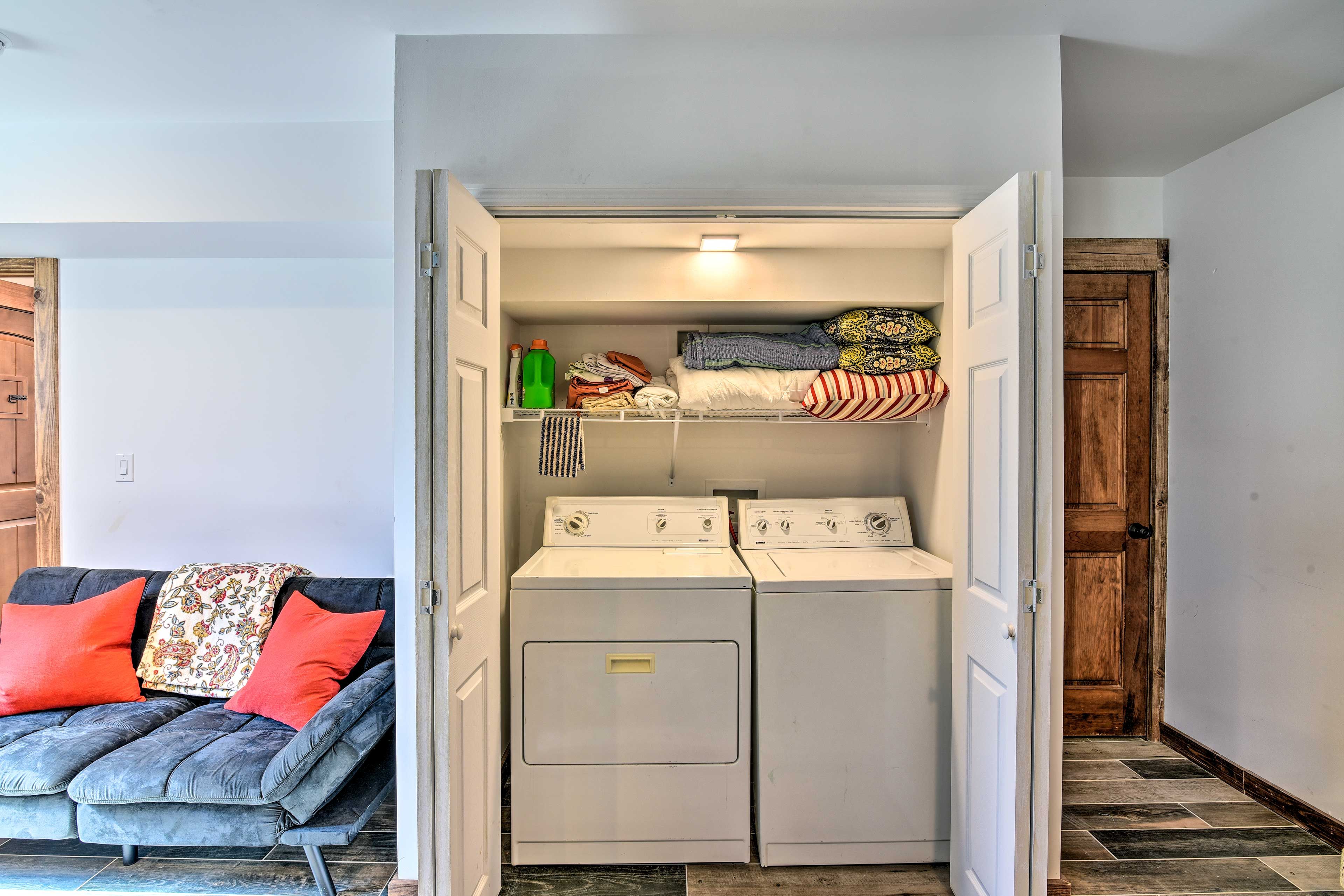 Living Room | Laundry