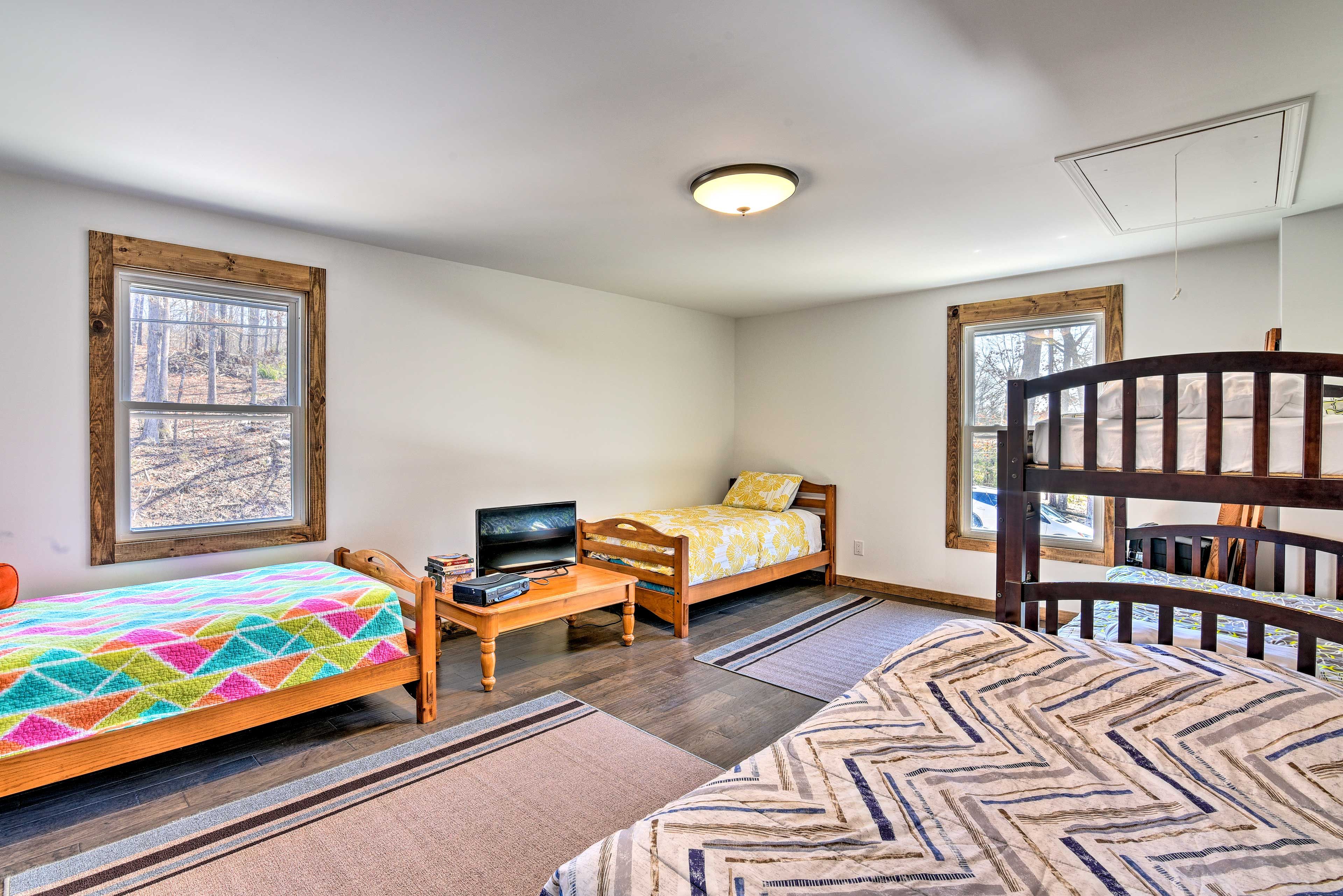 Bedroom 2 | 4 Twin Beds | Sleeper Sofa | Smart TV w/ Cable | 2nd Floor