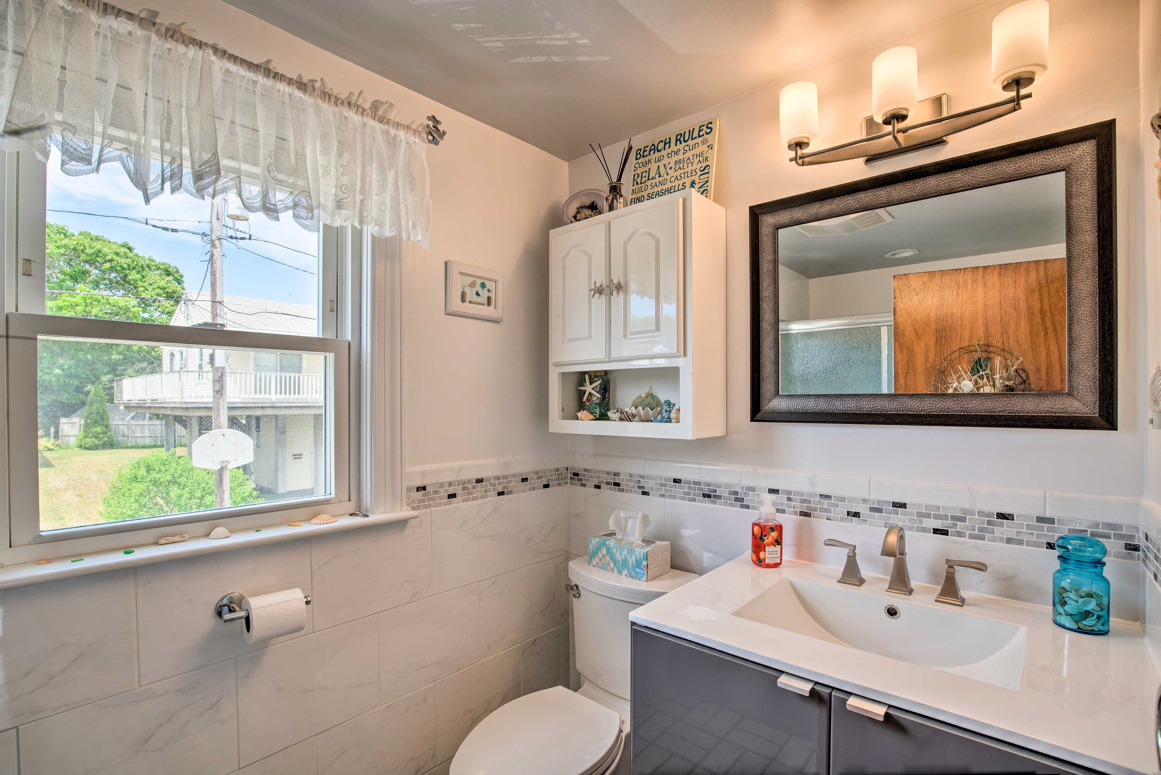 Bathroom: Linens / Towels Provided