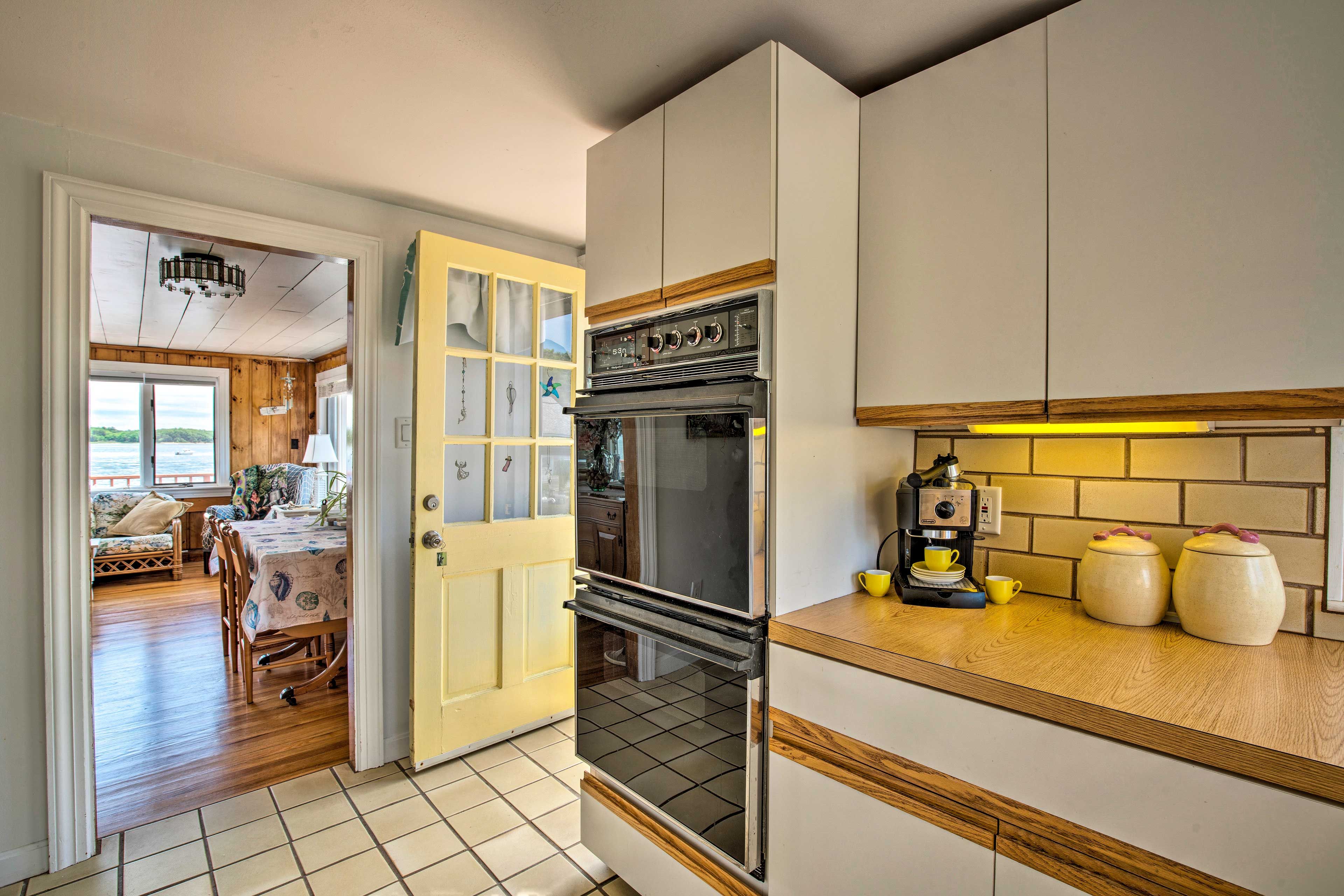 Well-Equipped Kitchen