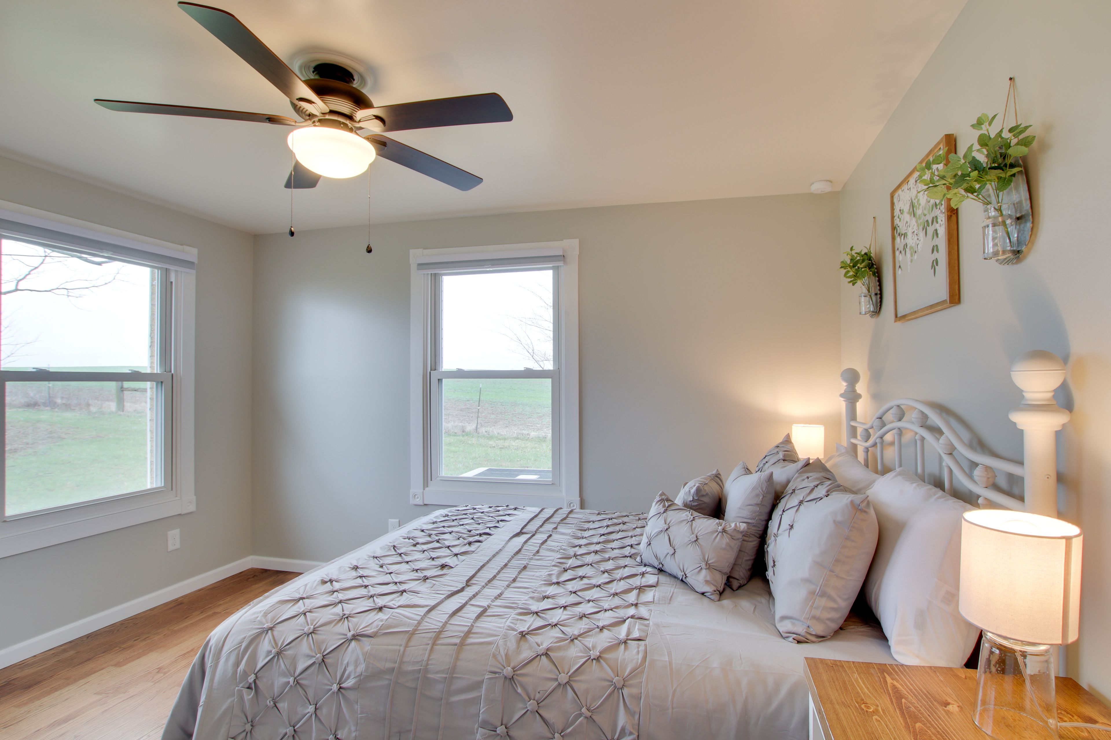 Bedroom 3 | Queen Bed