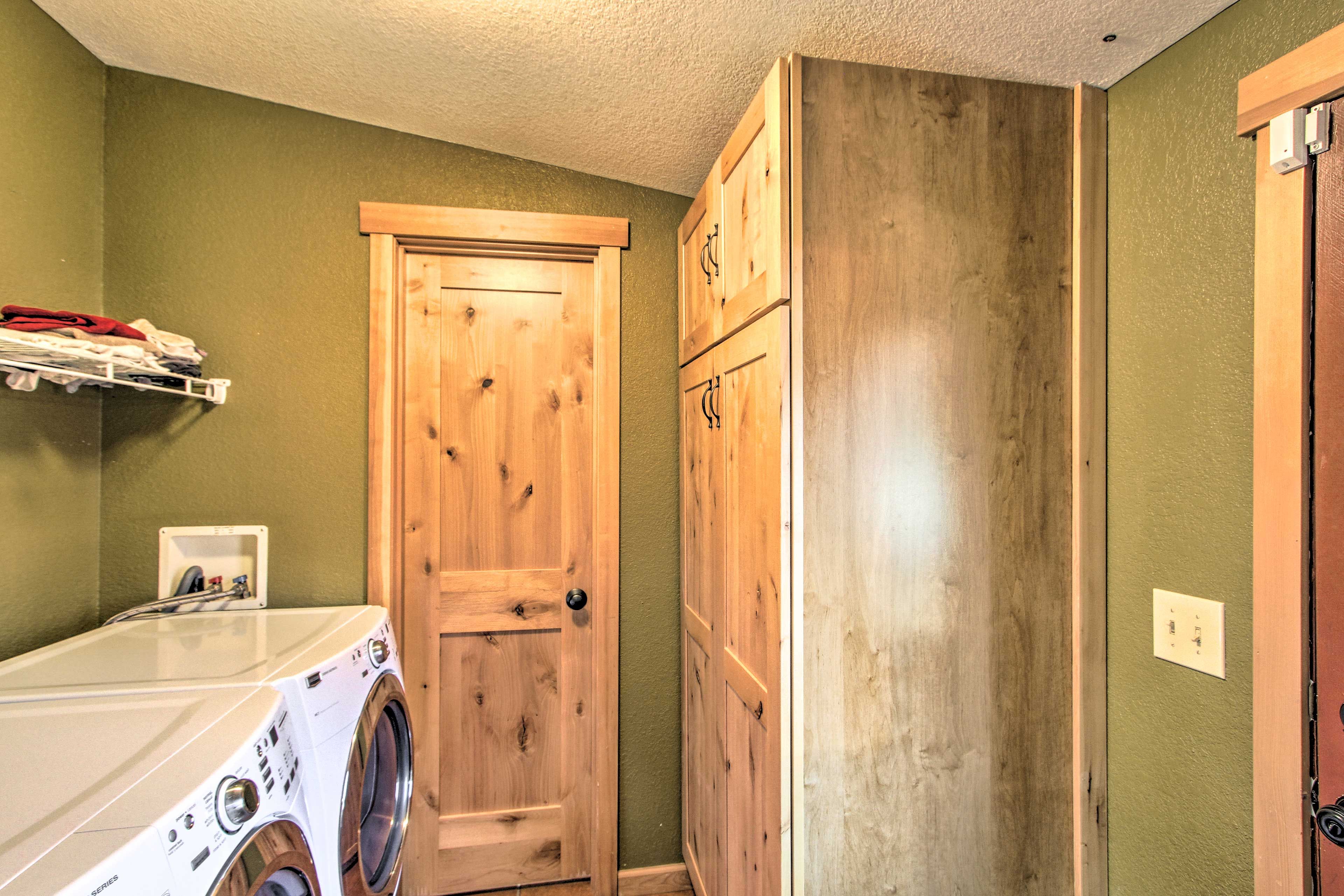In-Unit Laundry | Washer & Dryer
