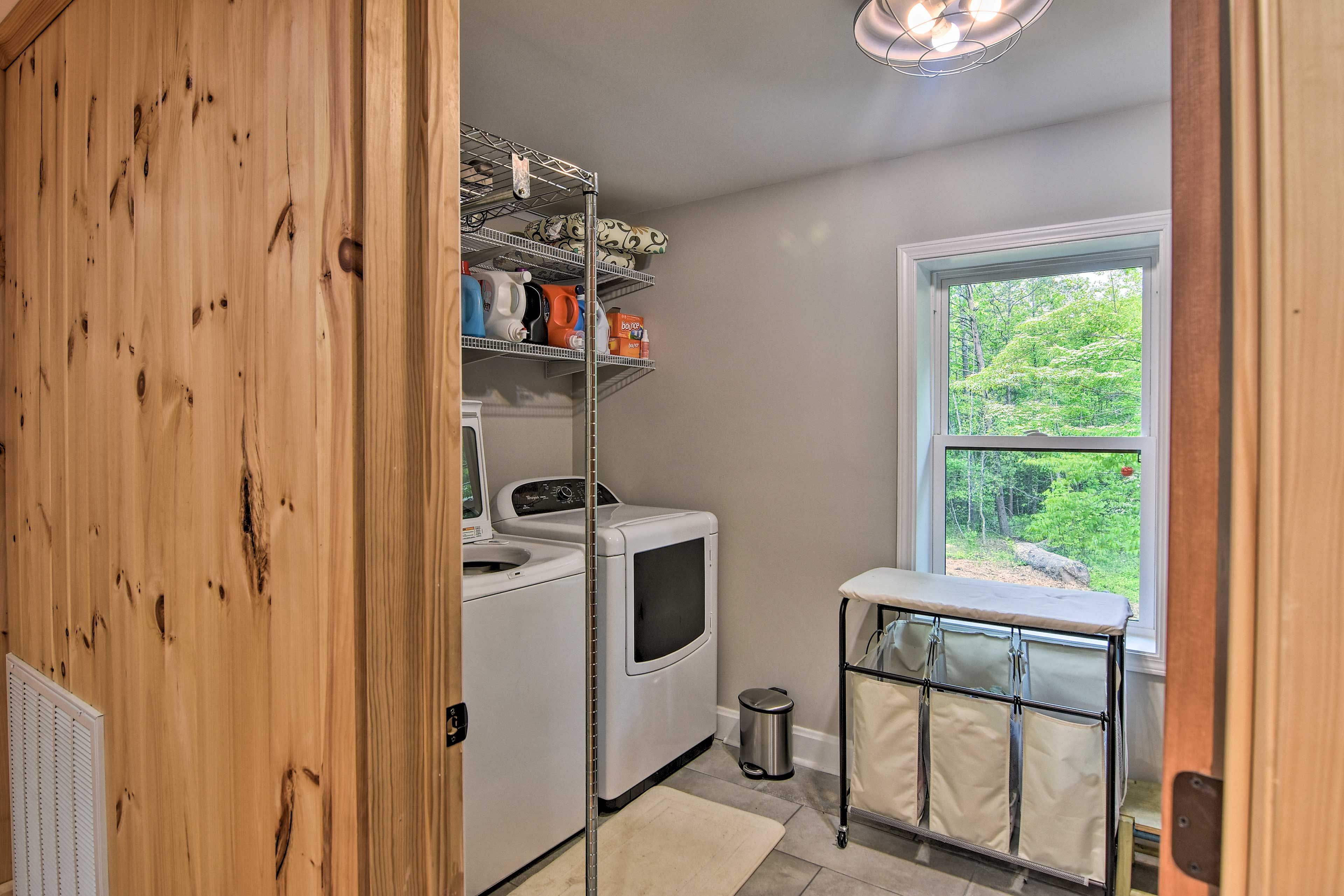 Laundry Room | Washer & Dryer