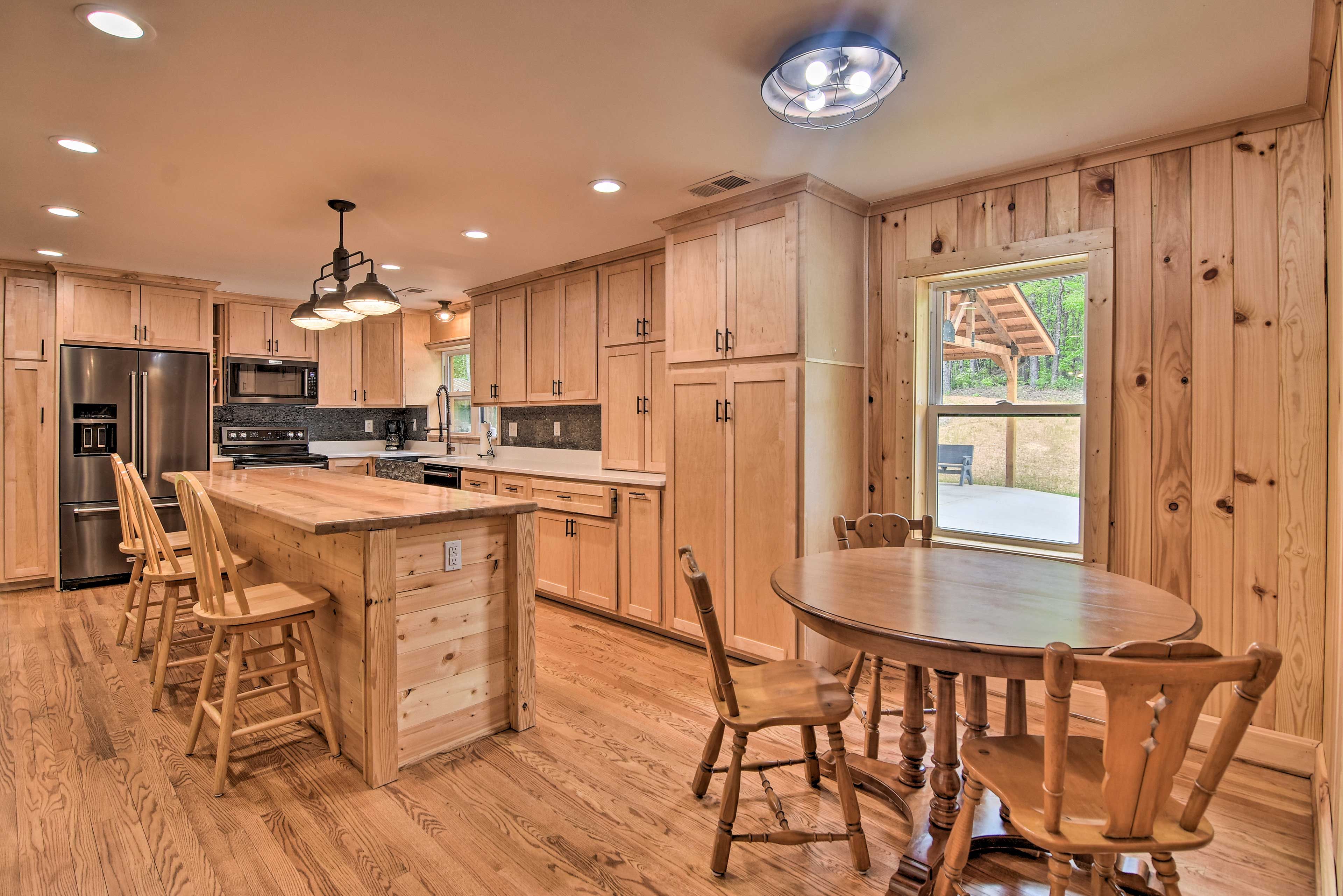 Kitchen | Dishware & Flatware Provided | Spices | High Chair | Cooking Basics