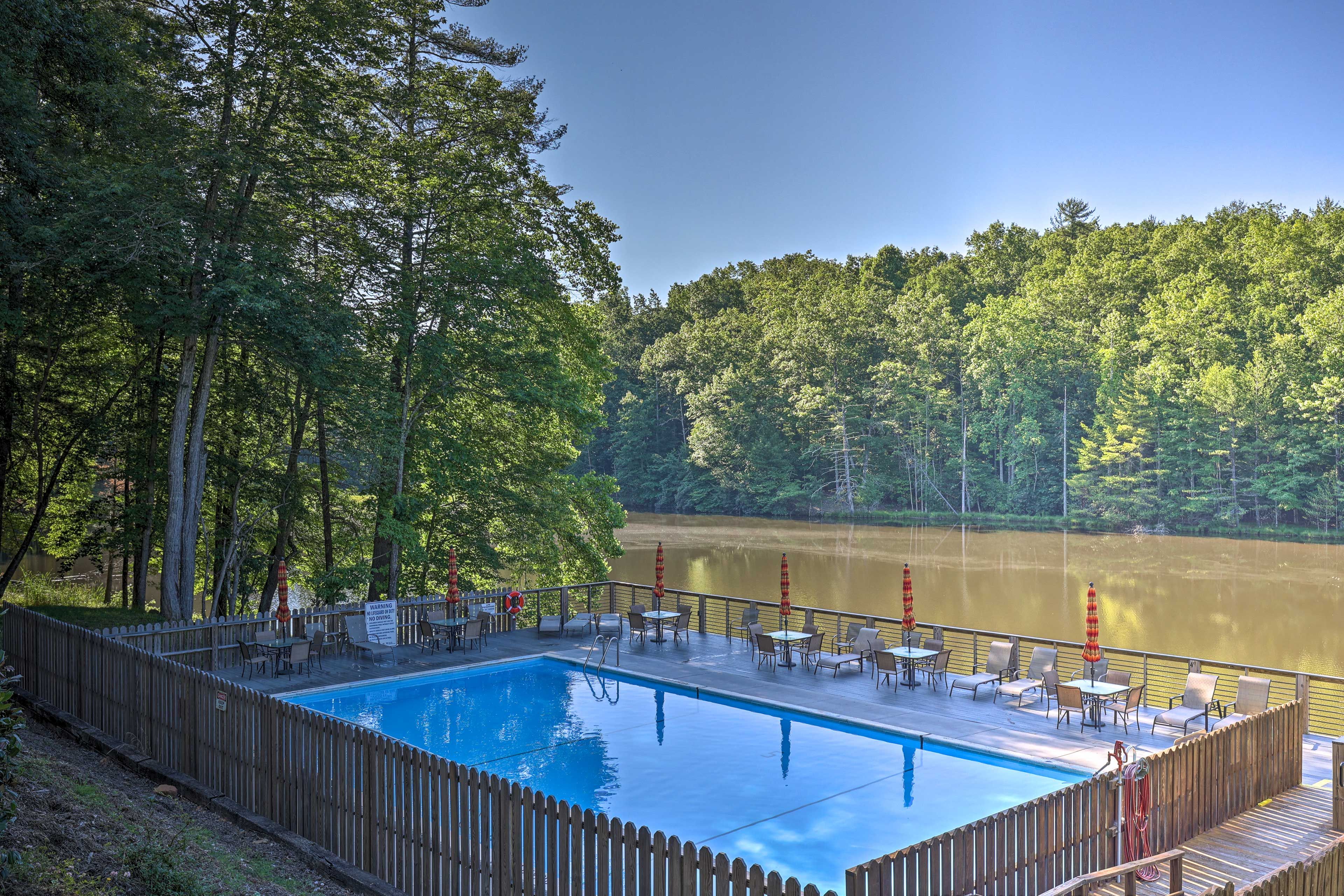 Powder Horn Mountain Community Amenities | Outdoor Pool
