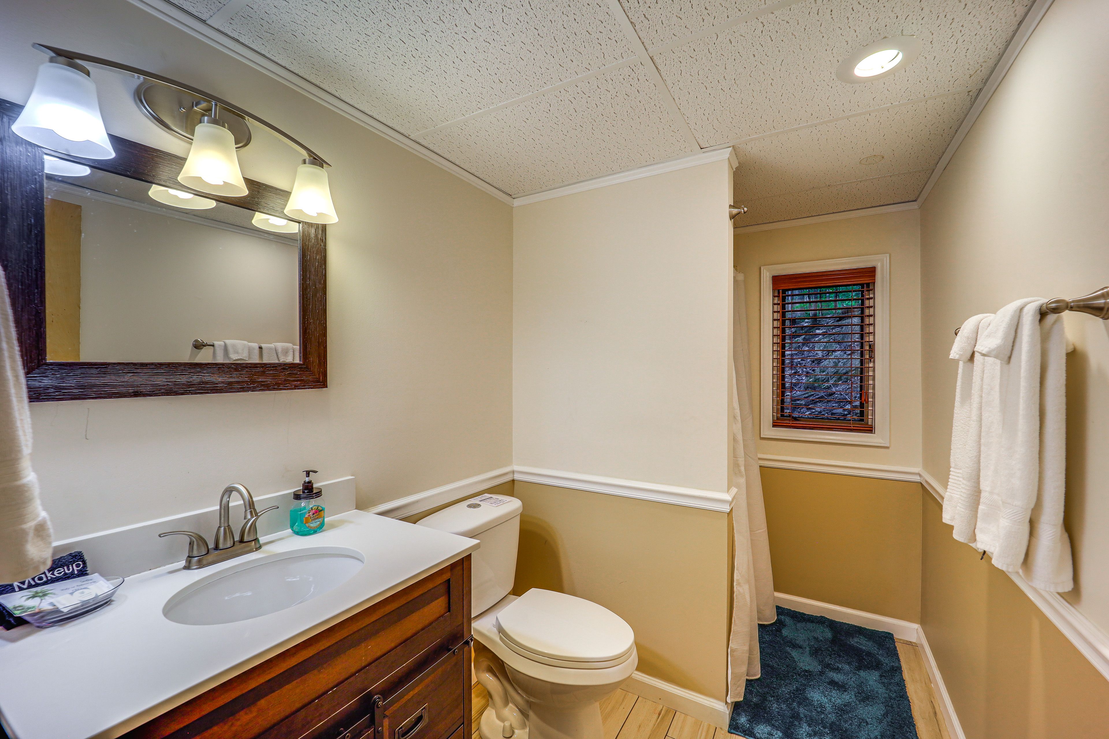 Full Bathroom | Lower Level