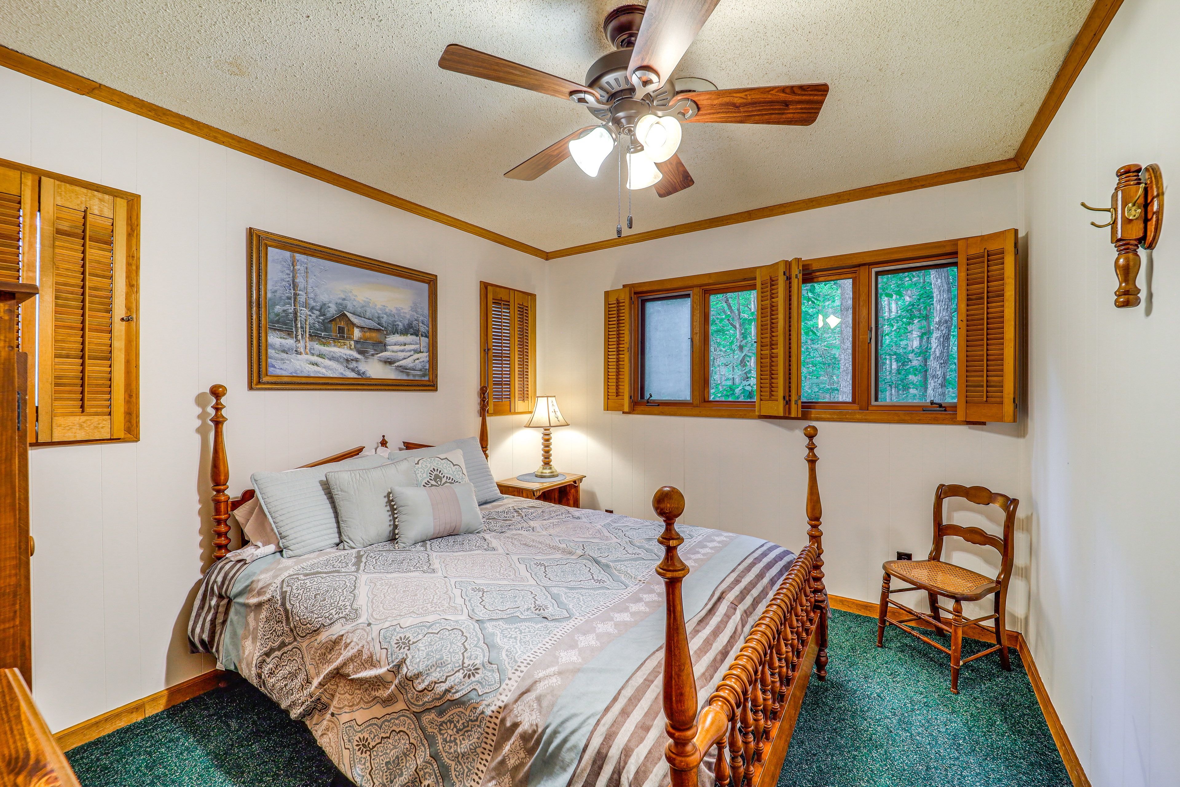 Bedroom 2 | Queen Bed | Upper Level