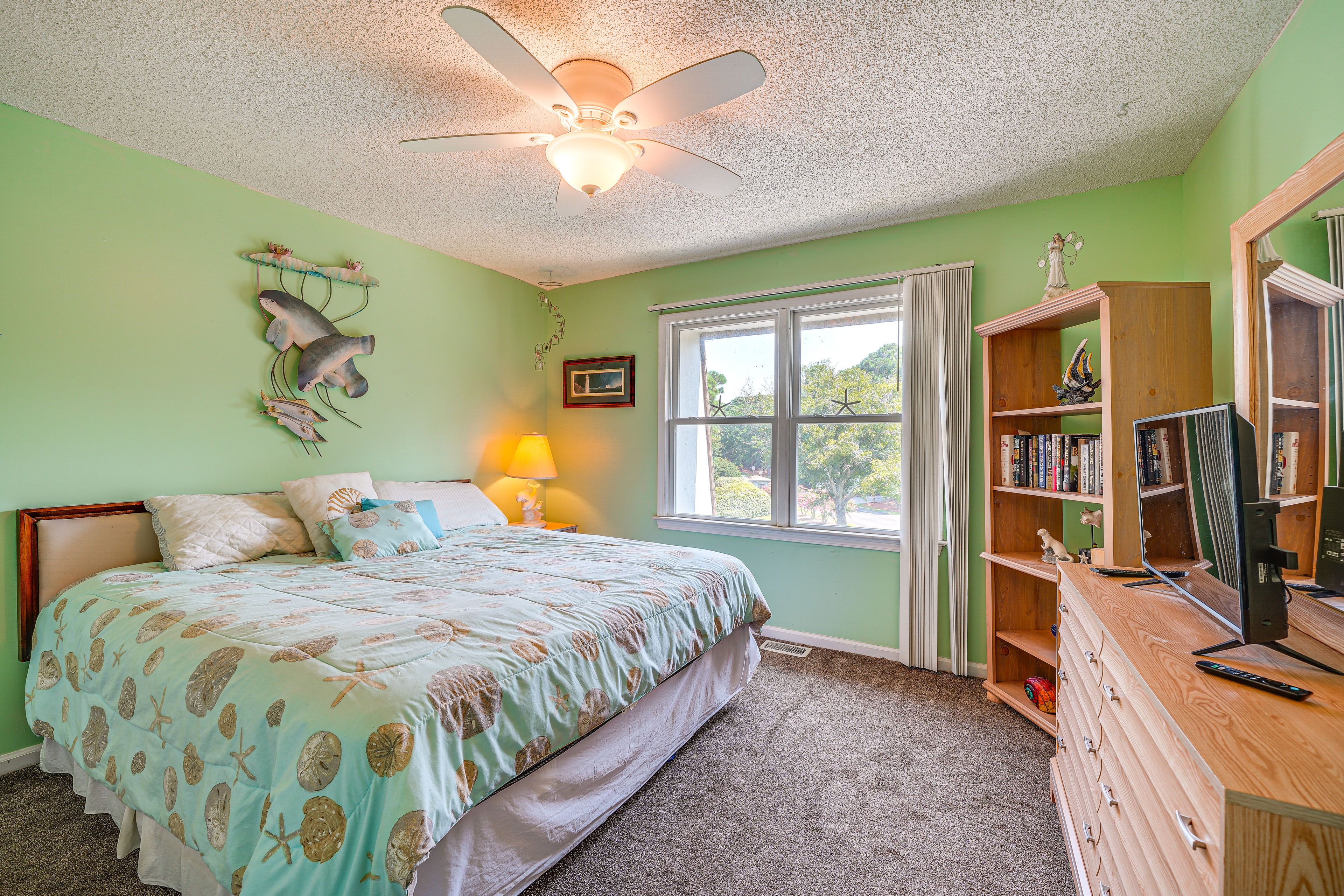 Bedroom 2 | King Bed | 2nd Floor