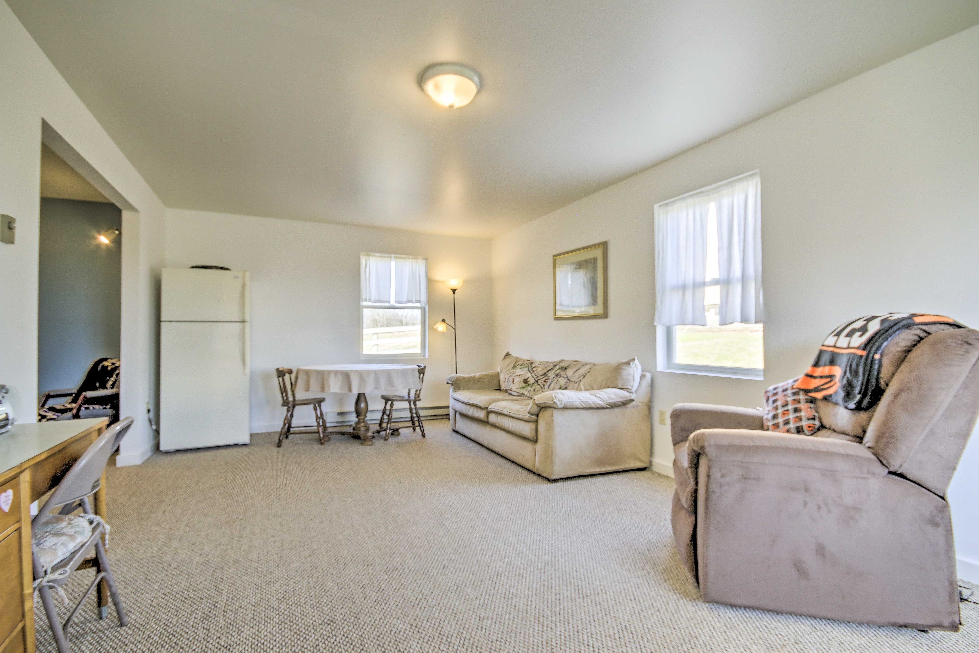 Bedroom 5 (Garage Unit) | Full Bed
