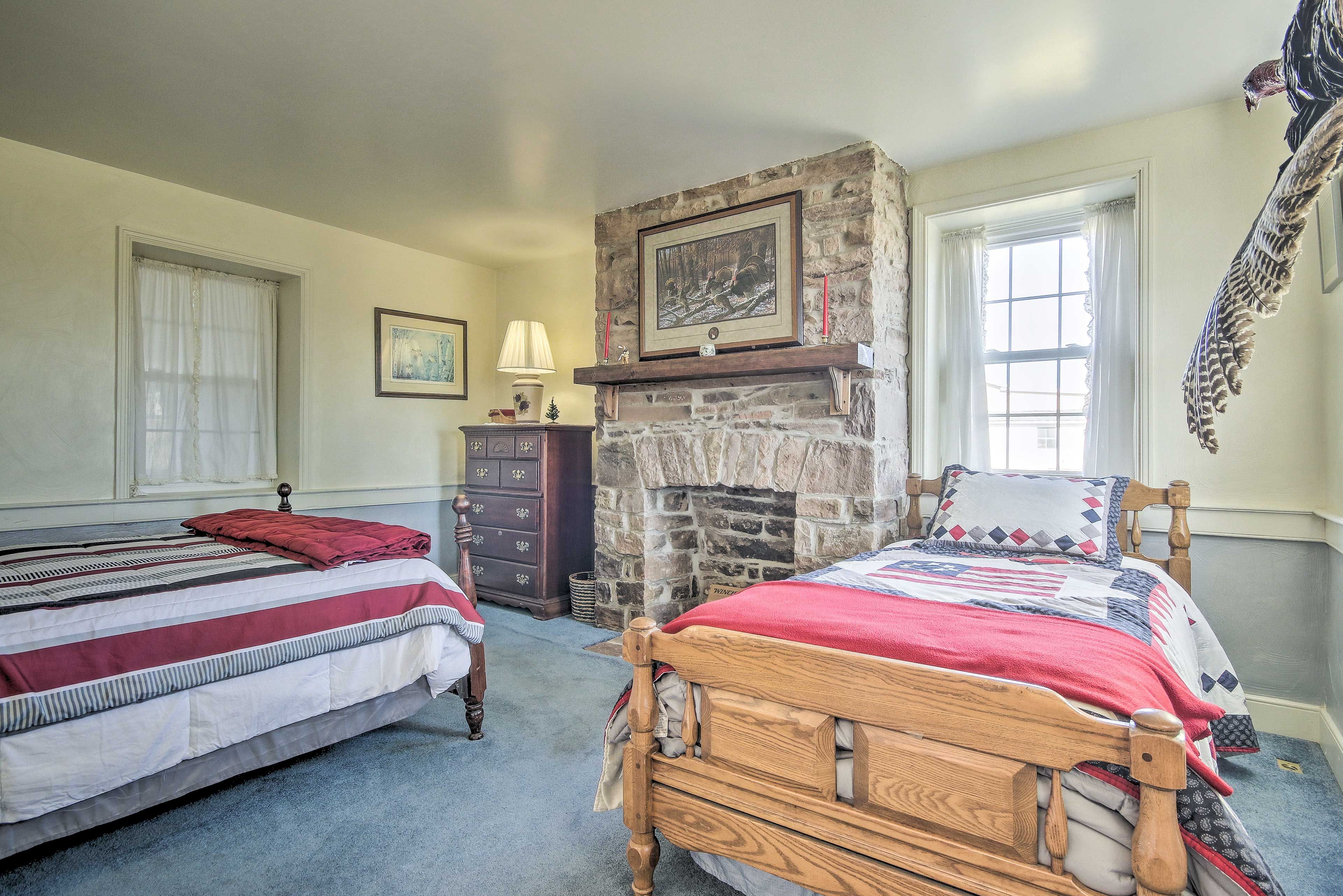 Bedroom 3 | Full Bed | Twin Bed | Linens Provided