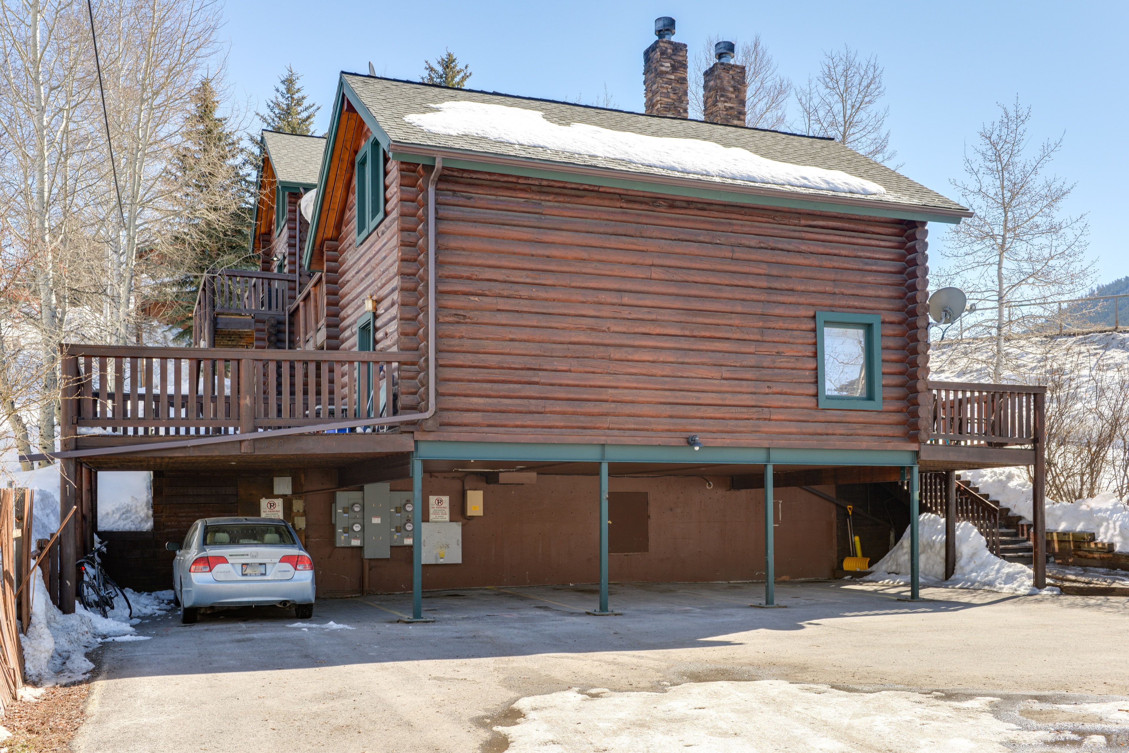 Parking | Complex (1 Vehicle) | Carport (1 Vehicle)