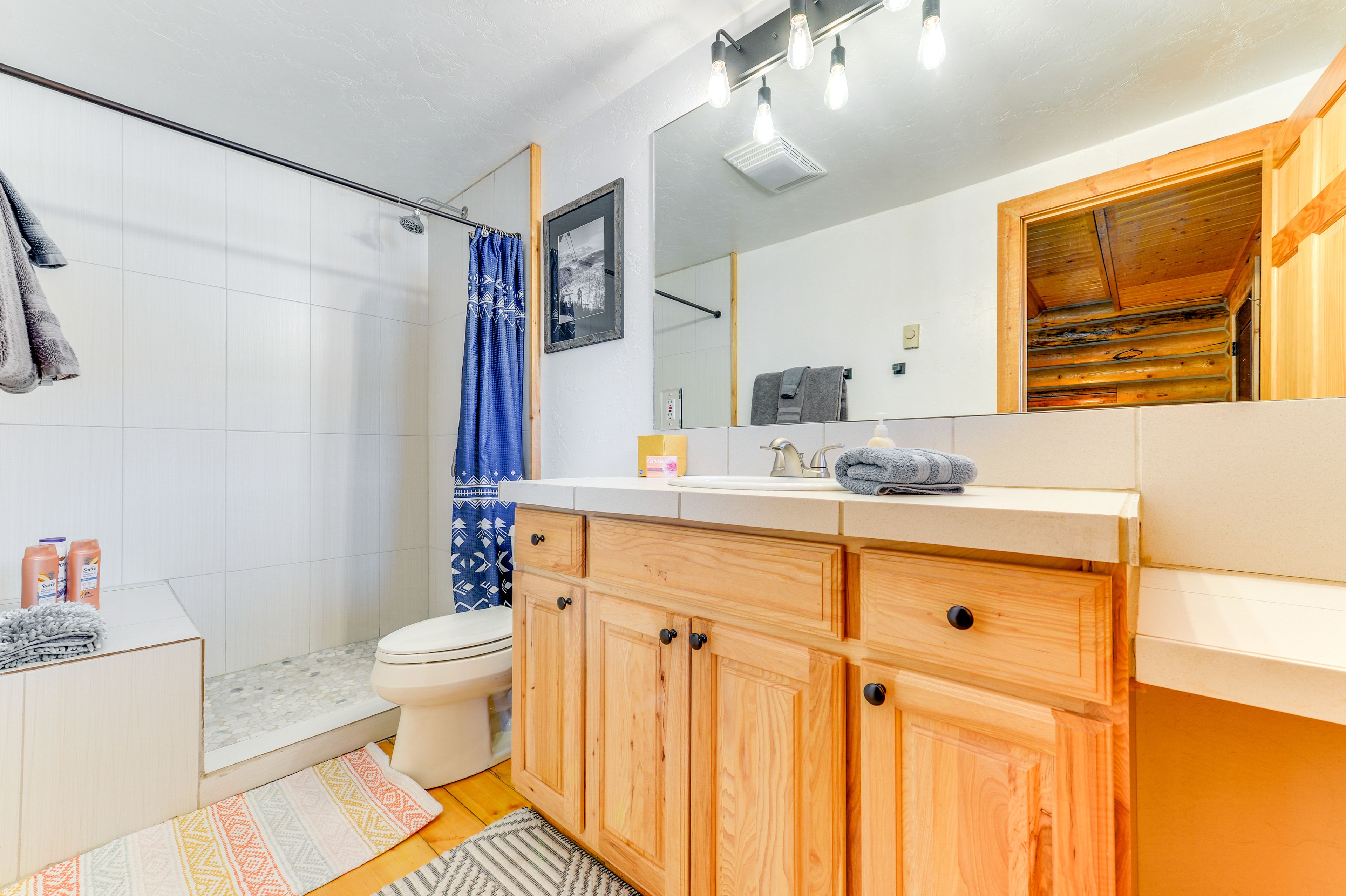 Full Bathroom | Lower Level