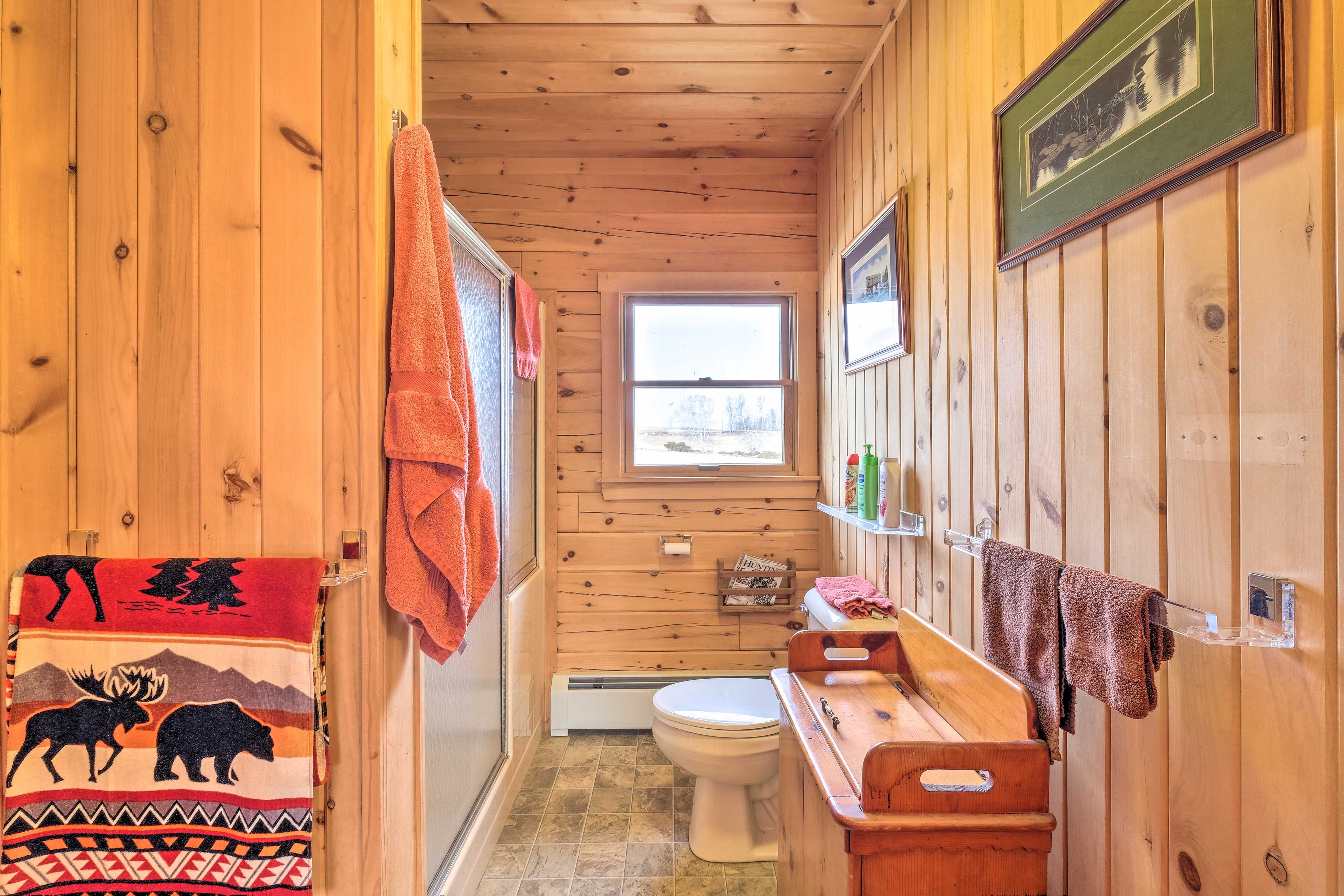 Full Bathroom | Linens & Towels