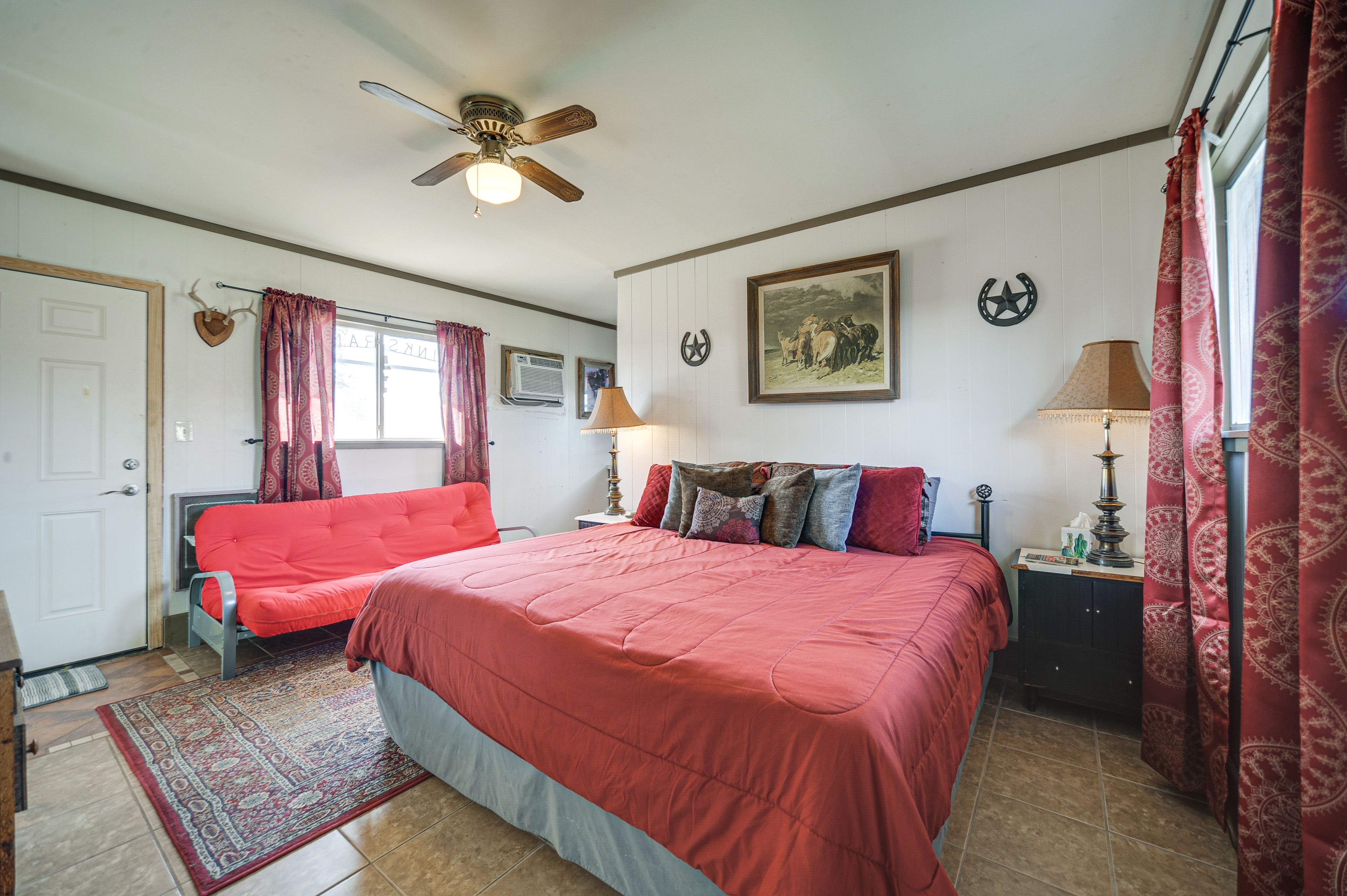 Bedroom 5 | King Bed | Futon