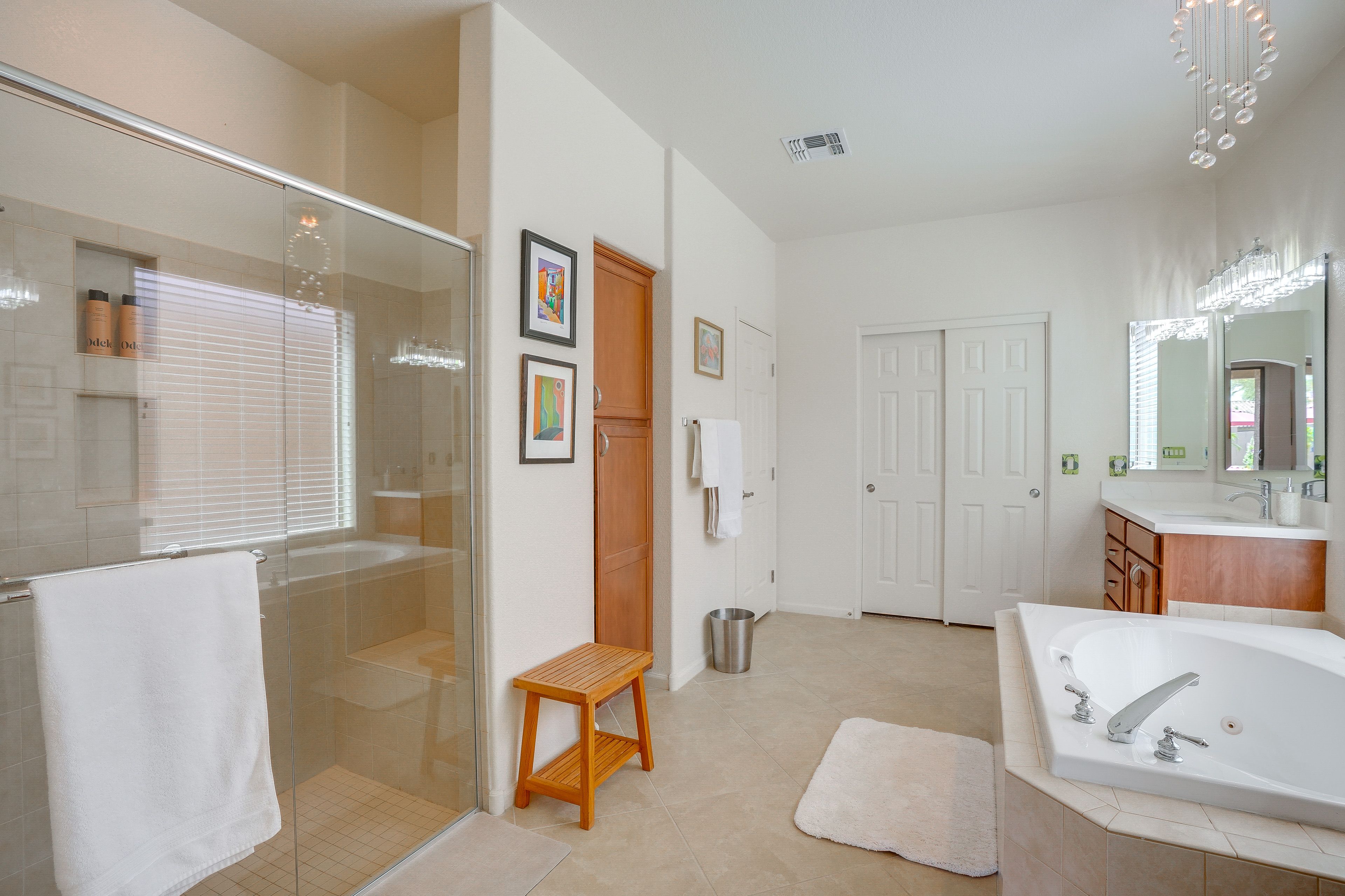 En-Suite Bathroom