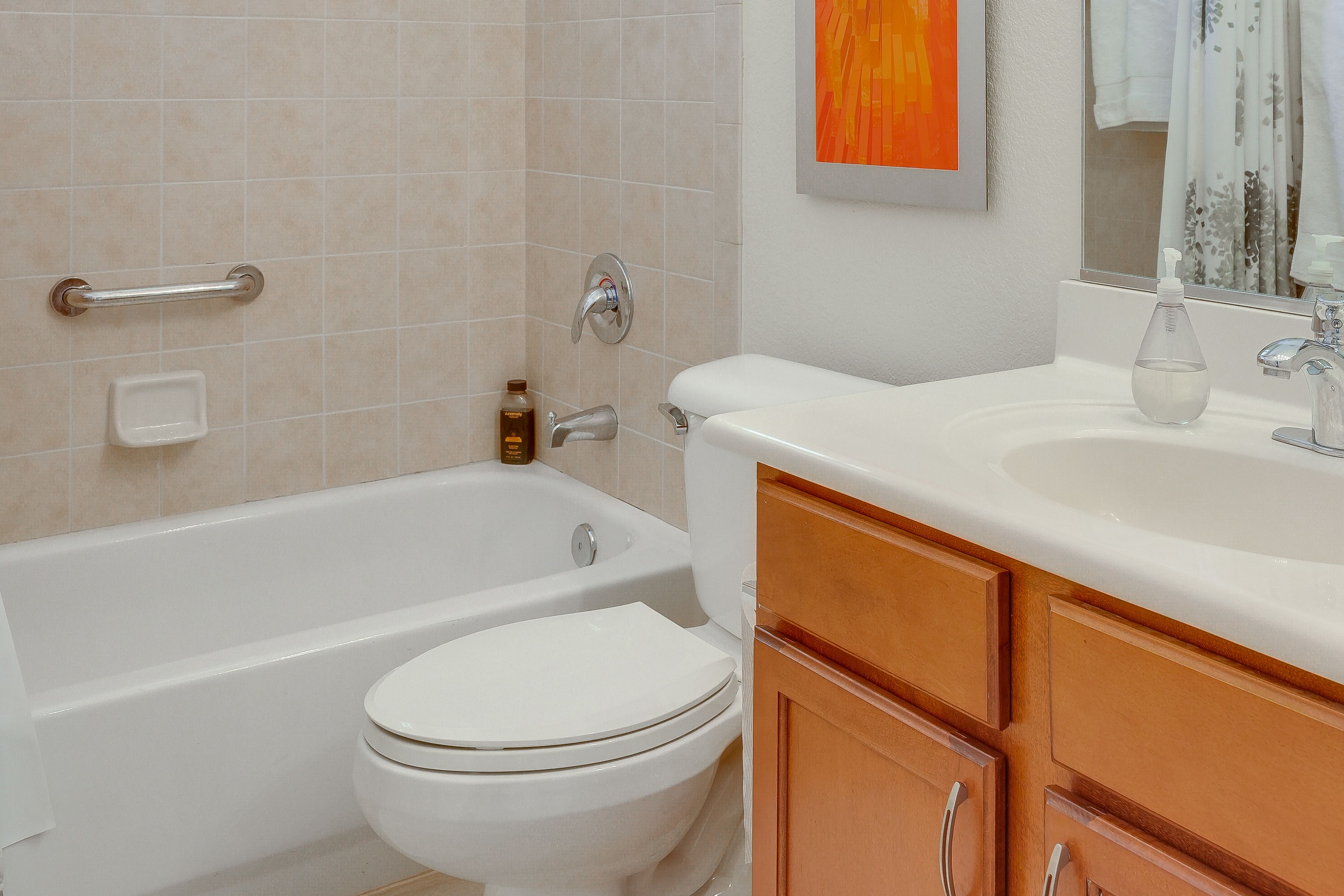 Casita | Full Bathroom