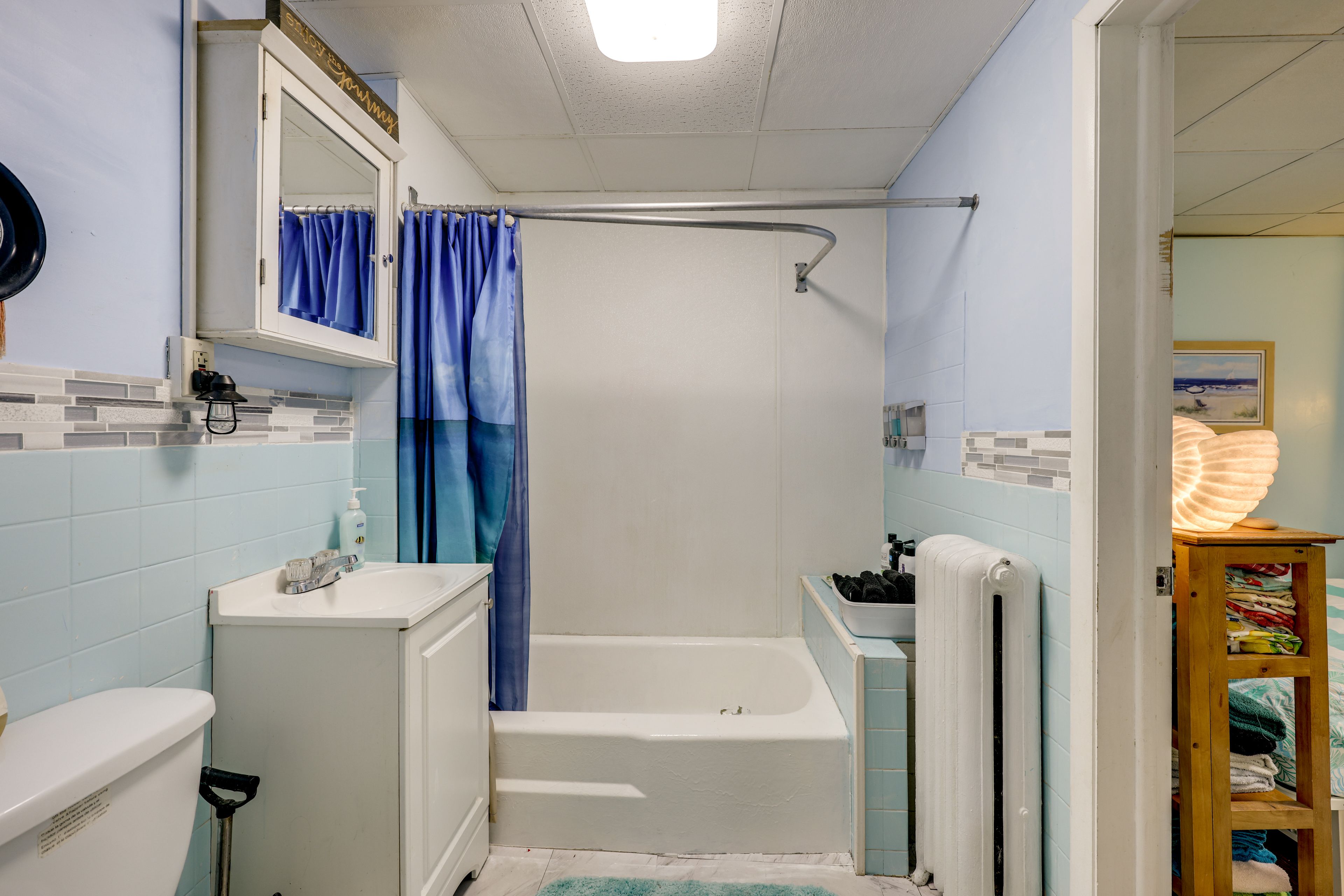 Bathroom | Towels & Linens Provided | Basic Toiletries Provided