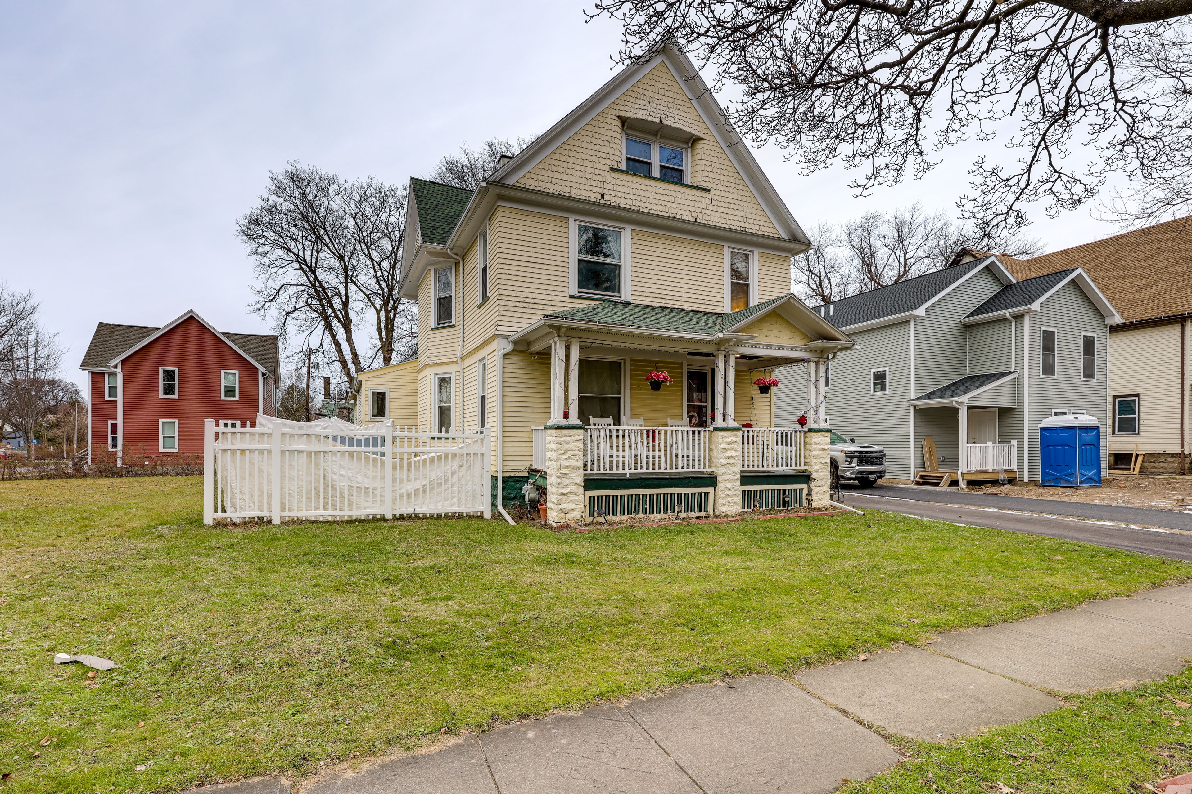 Parking | Free Street Parking (First-Come, First-Served)
