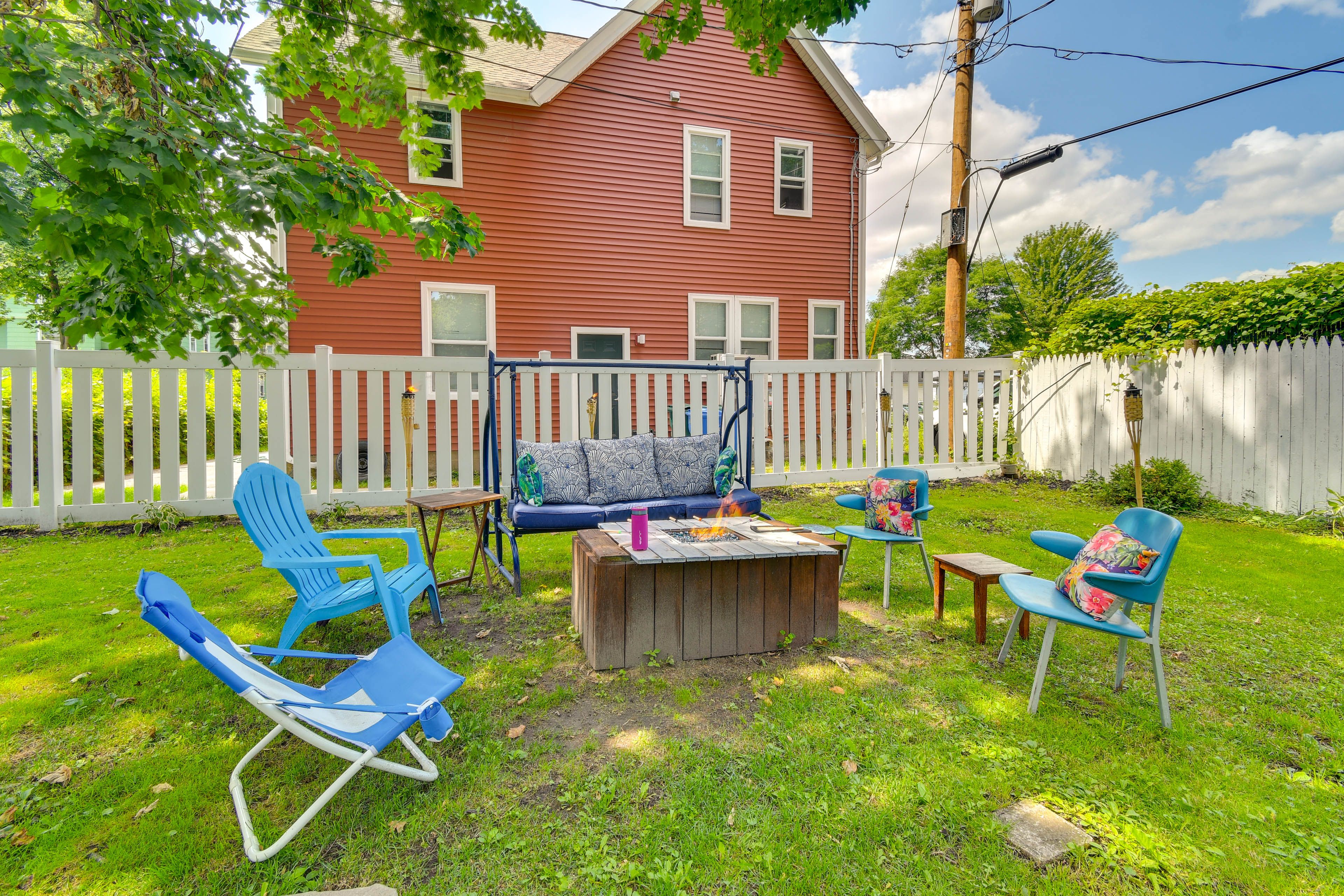 Yard | Fire Pit