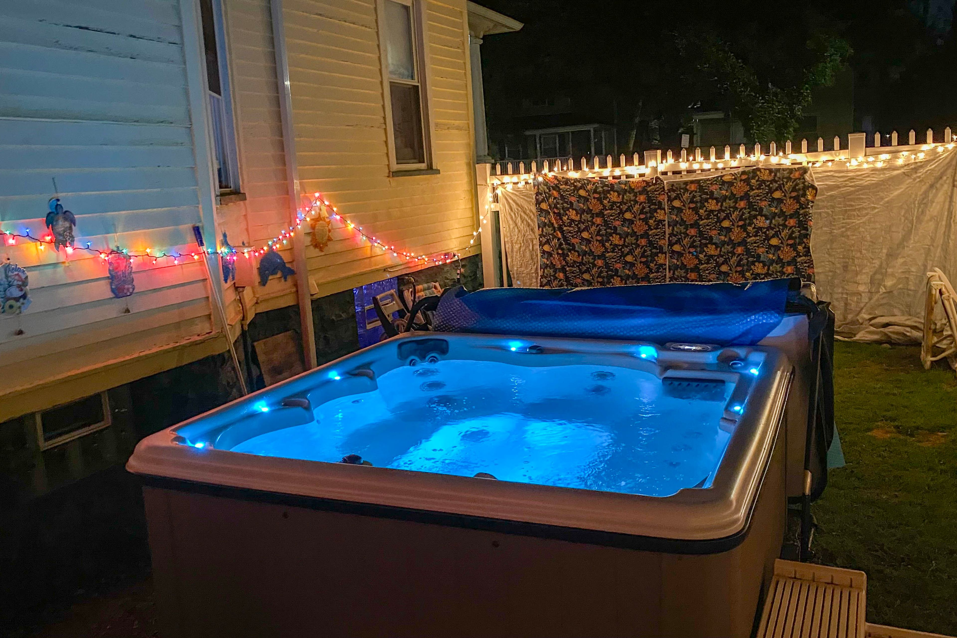 Rochester Vacation Rental | 2BR | 1BA | 967 Sq Ft