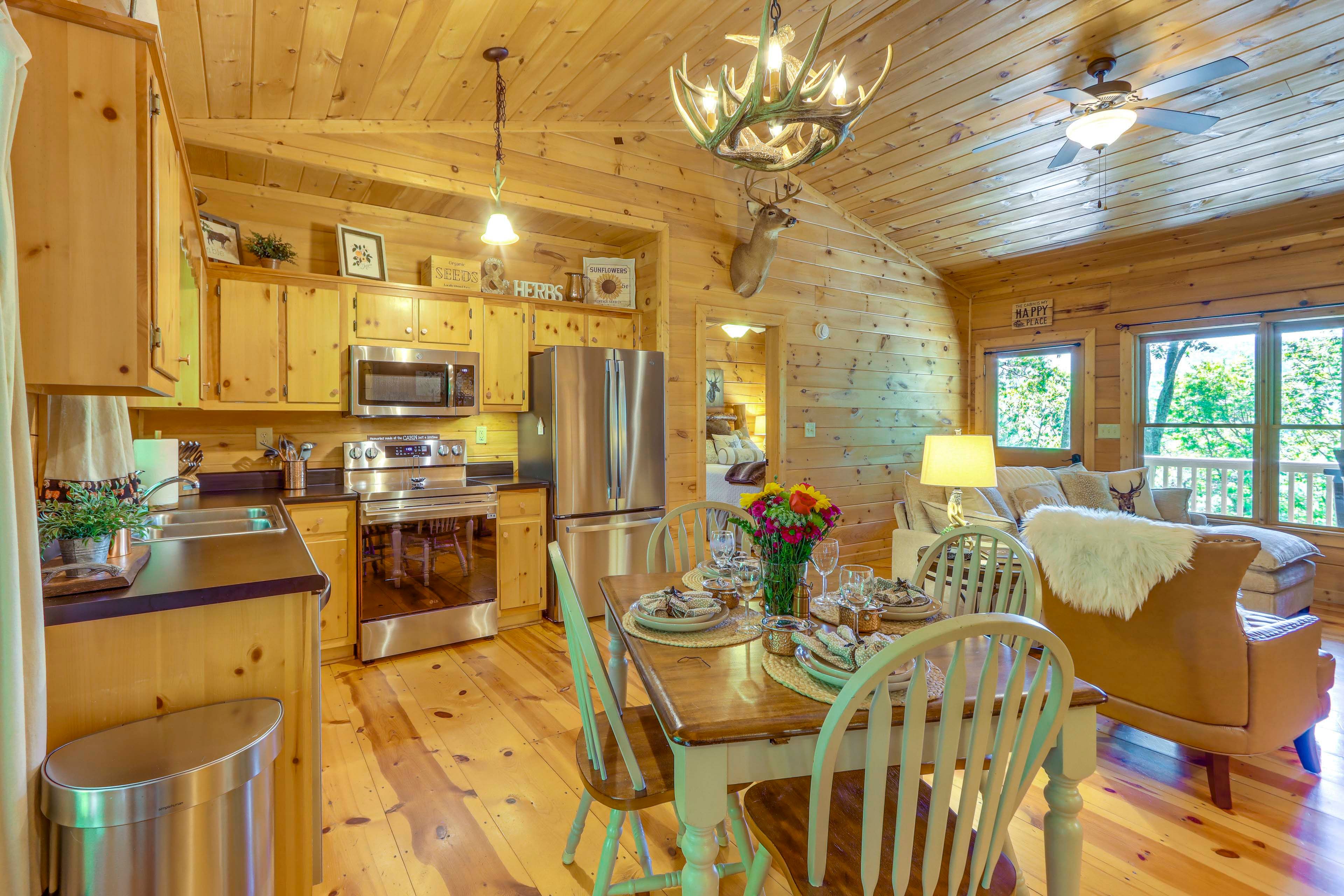 Kitchen | Dining Area