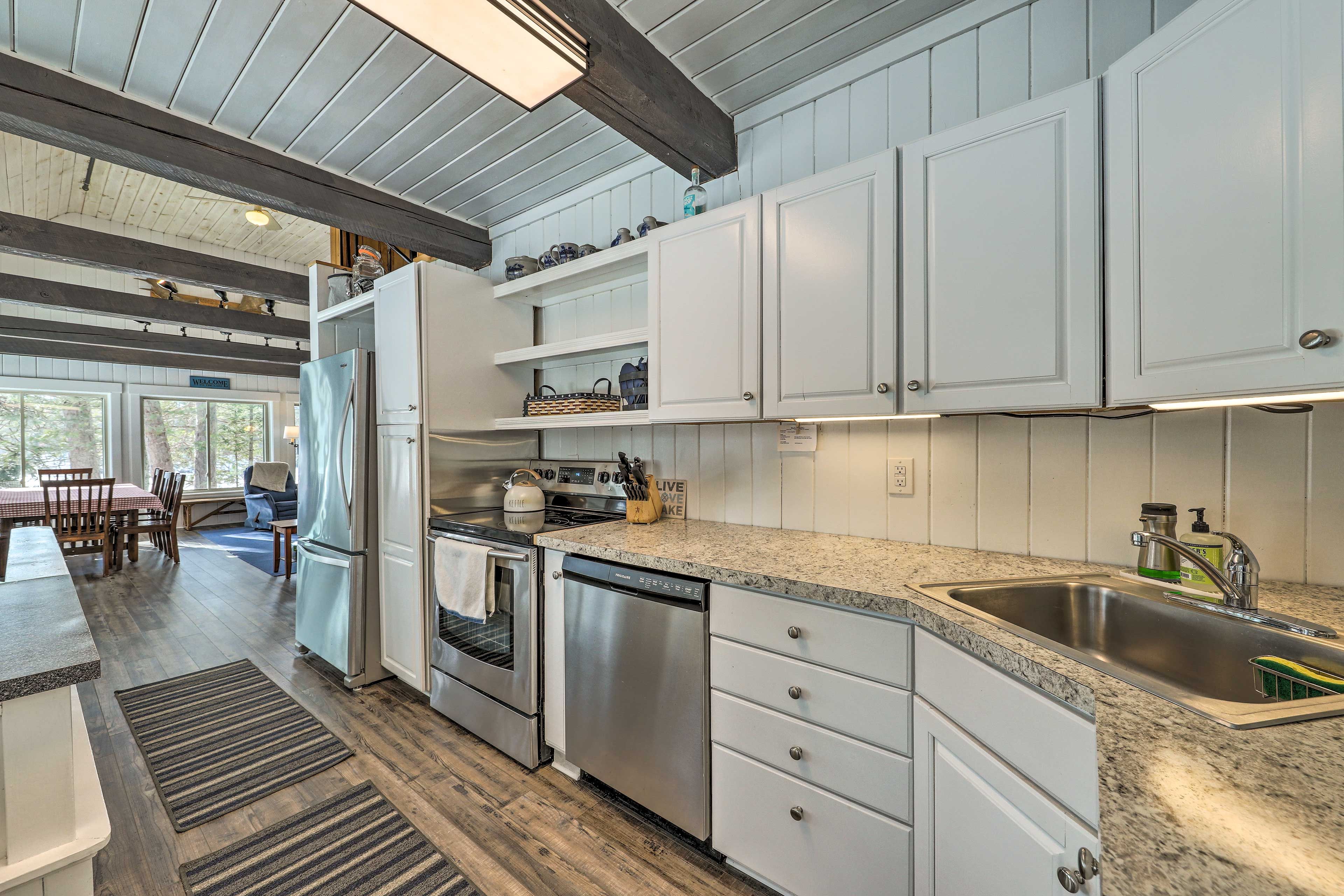 Kitchen | Toaster | Tea Kettle | Spices