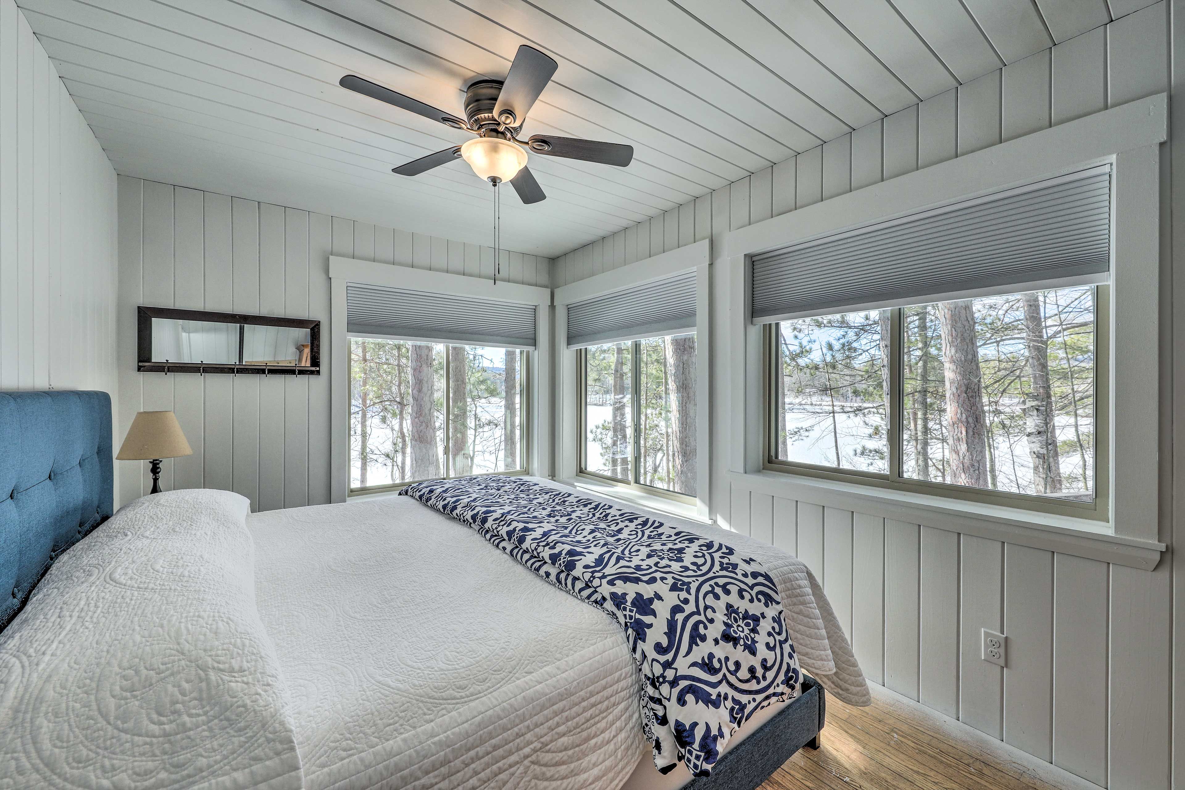 Bedroom 3 | King Bed