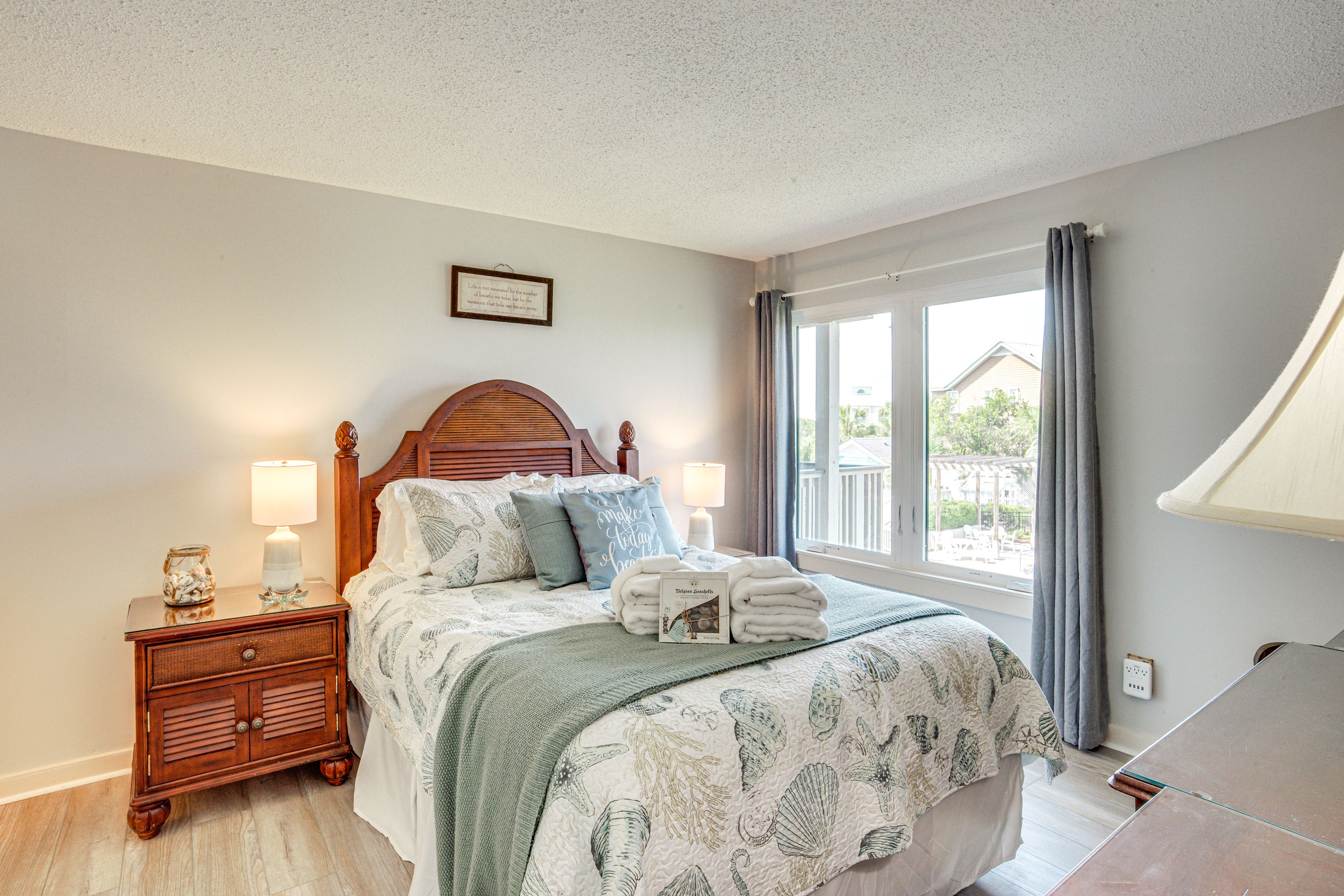 Bedroom 1 | Queen Bed | Linens Provided | Smart TV