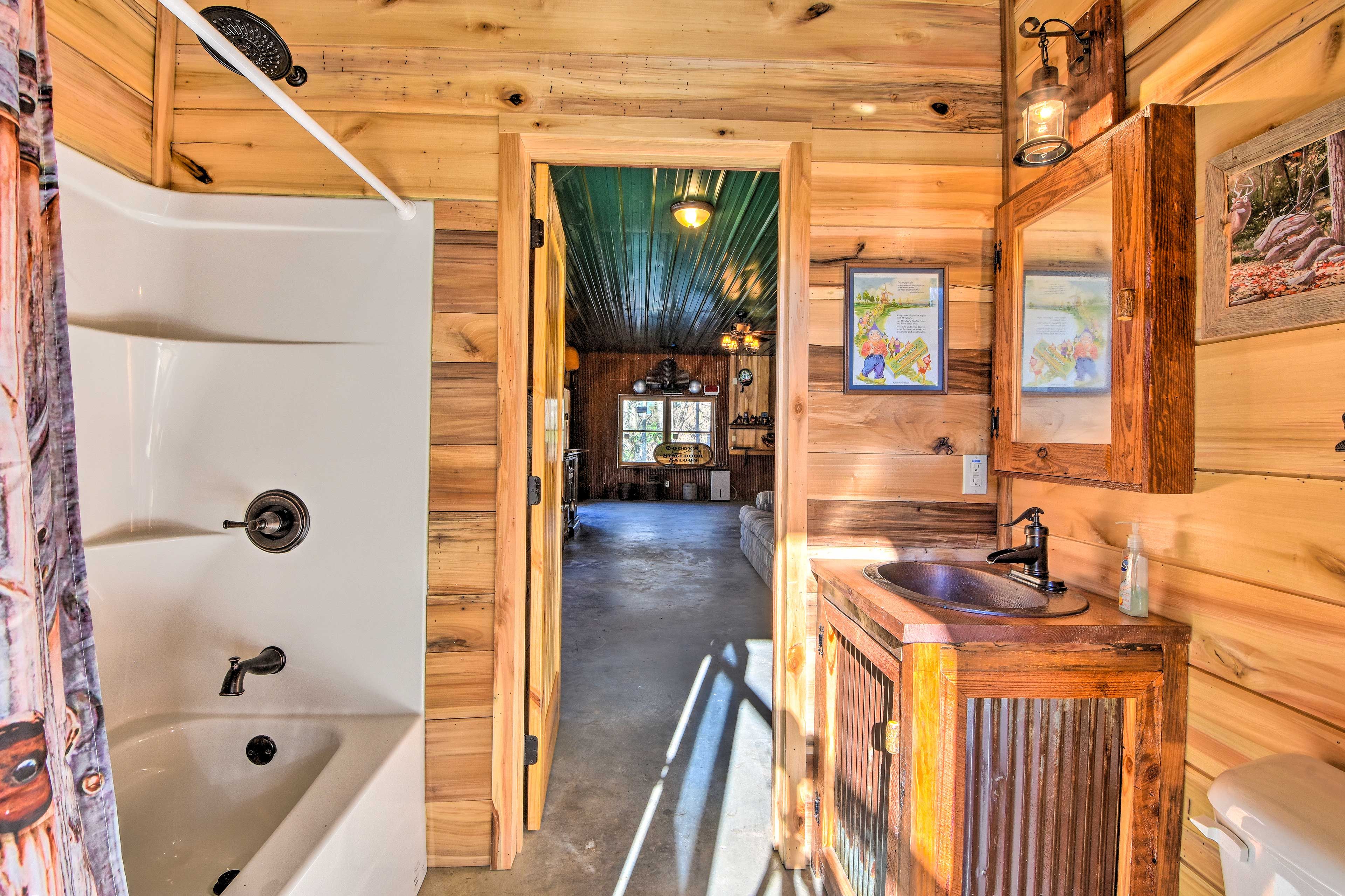 Full Bathroom