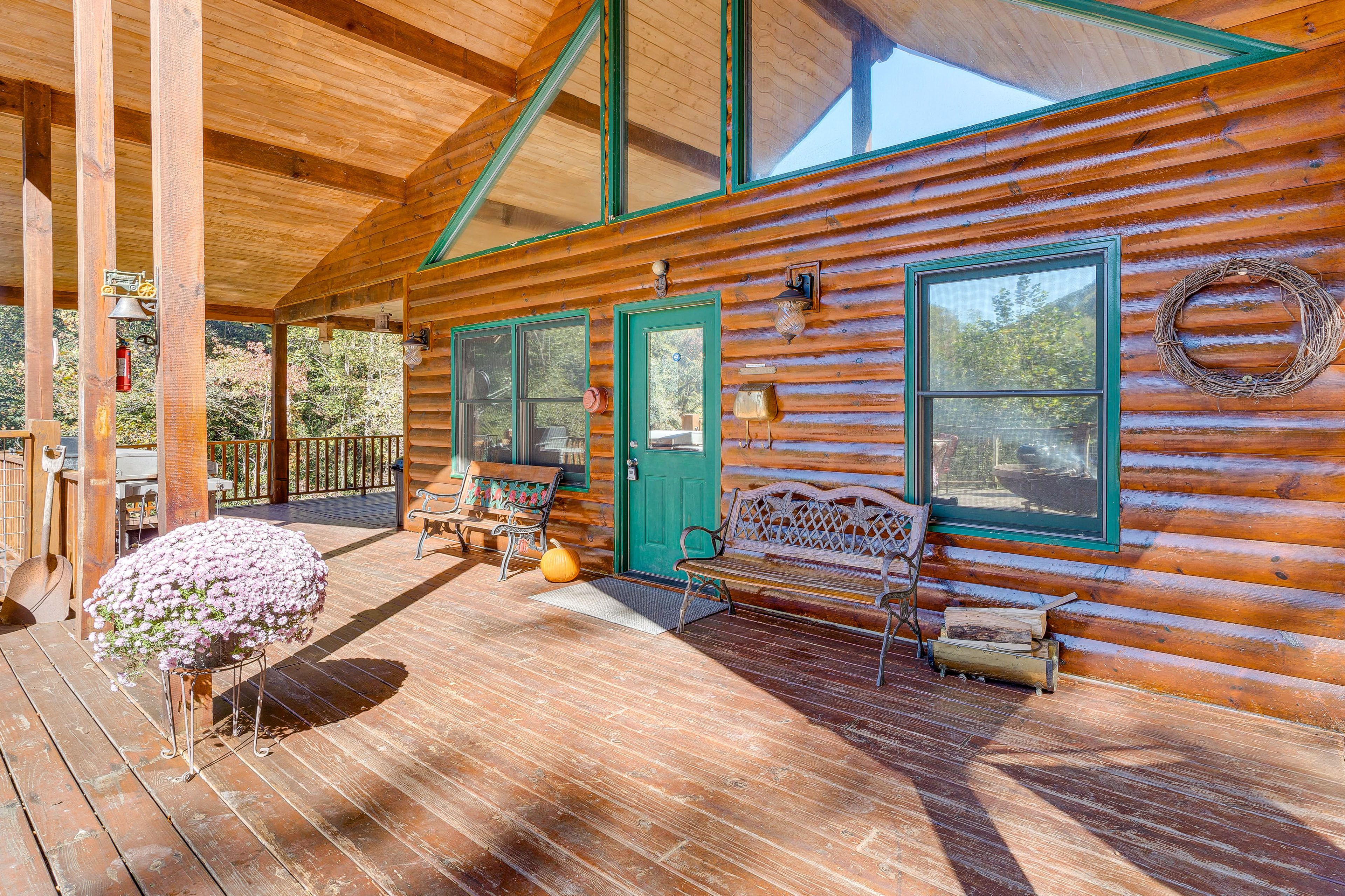 Wraparound Deck | Grills | Outdoor Dining Areas | Fire Pit