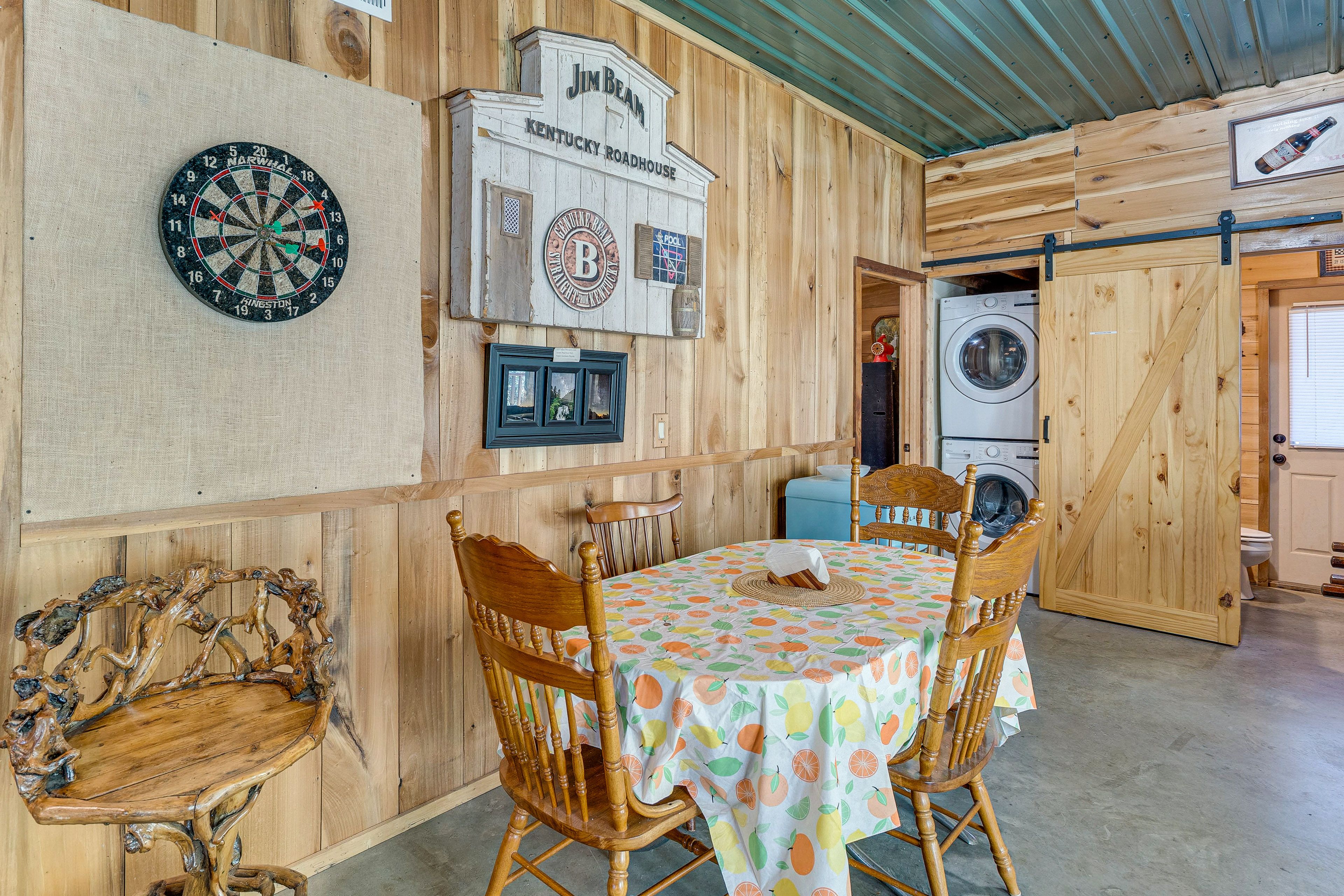 Additional Dining Area