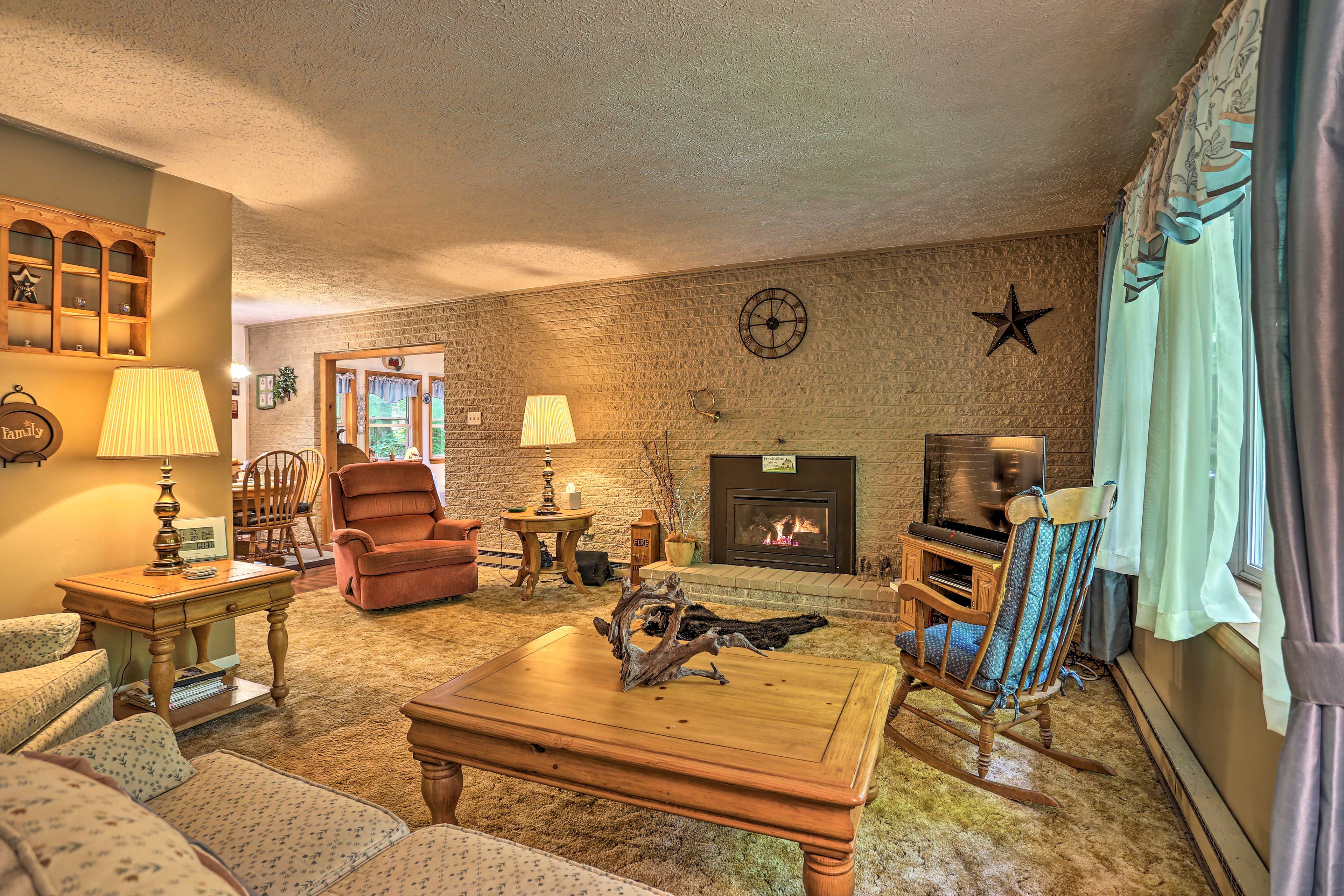 Sleeping 5, this vacation rental is perfect for a family!